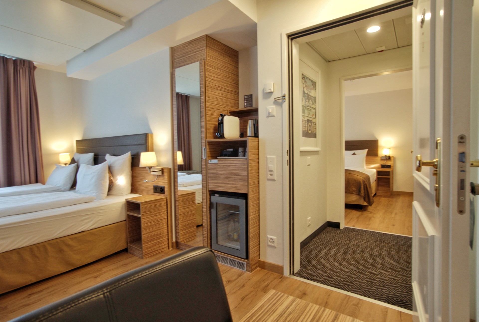 Family Room Connecting Room
