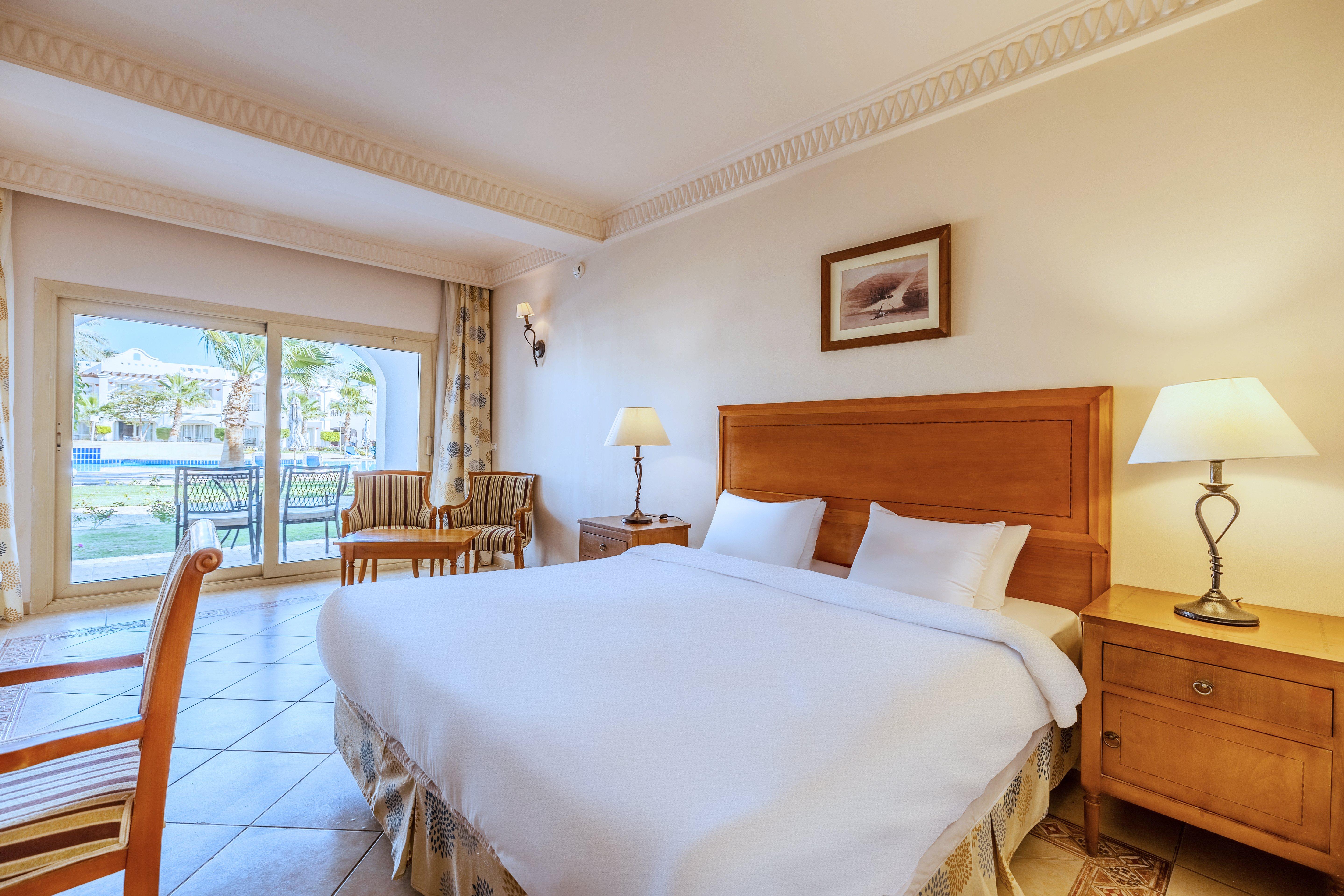 Double Pool View King Bed