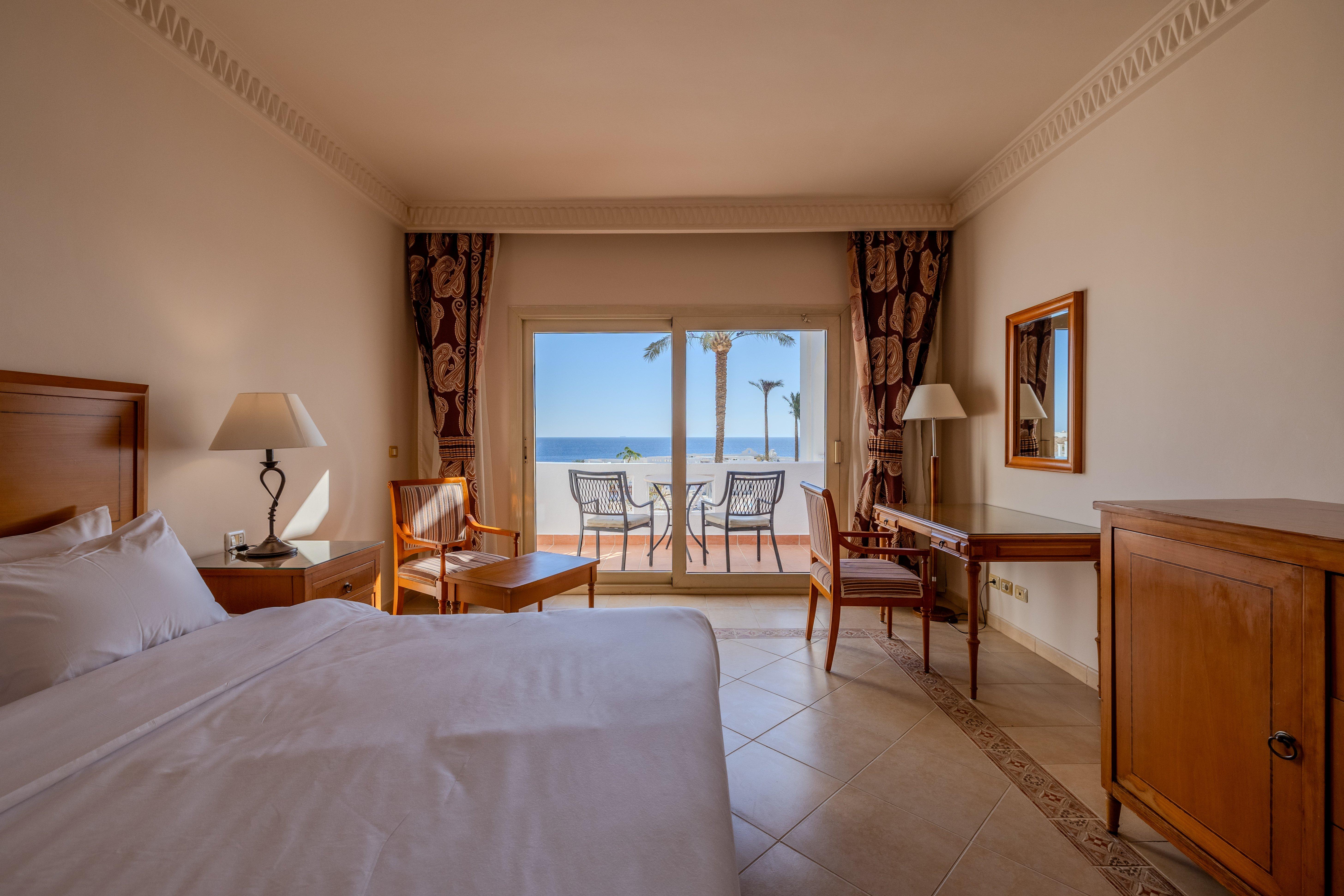 Double Sea View King Bed