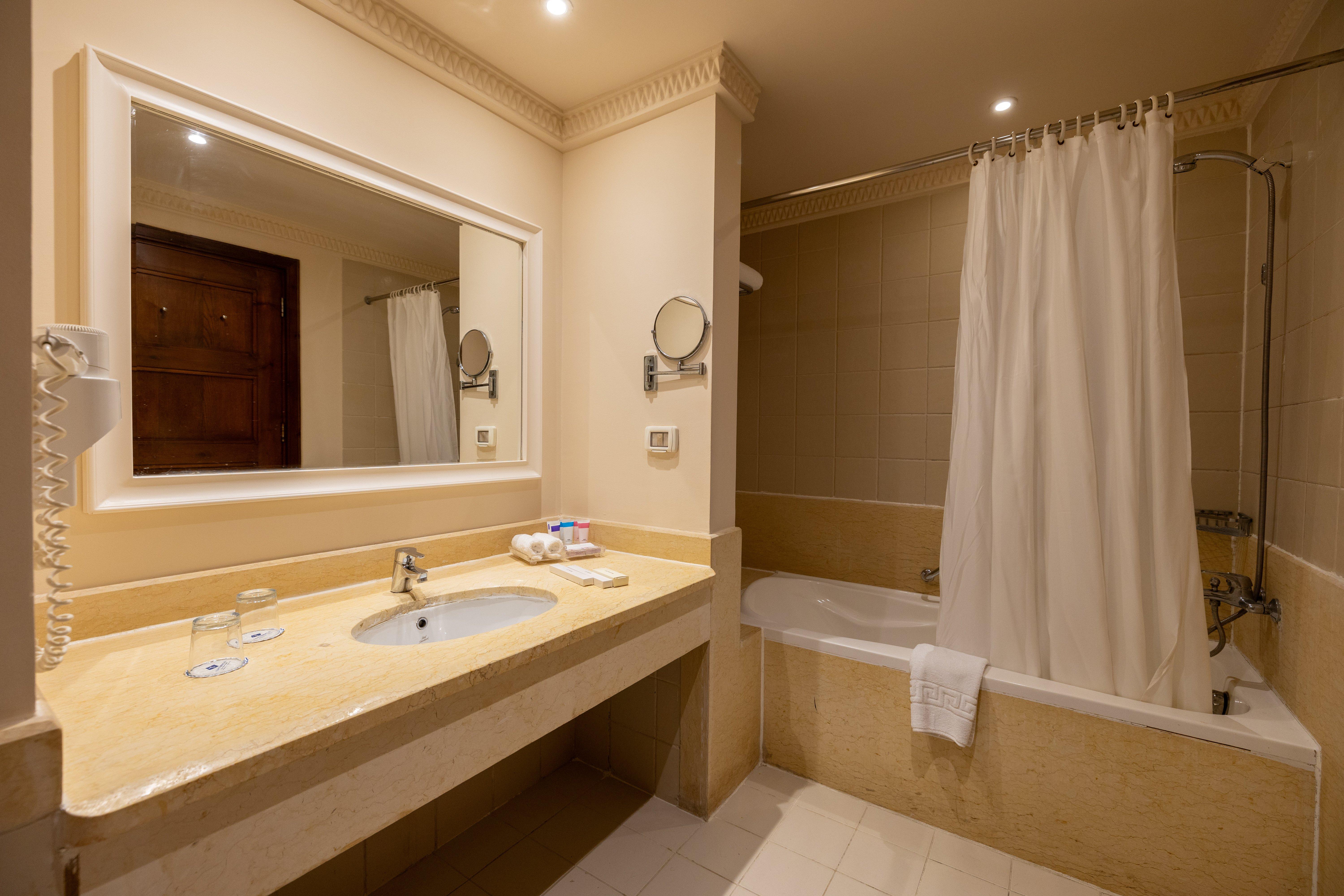 Double Sea View King Bed