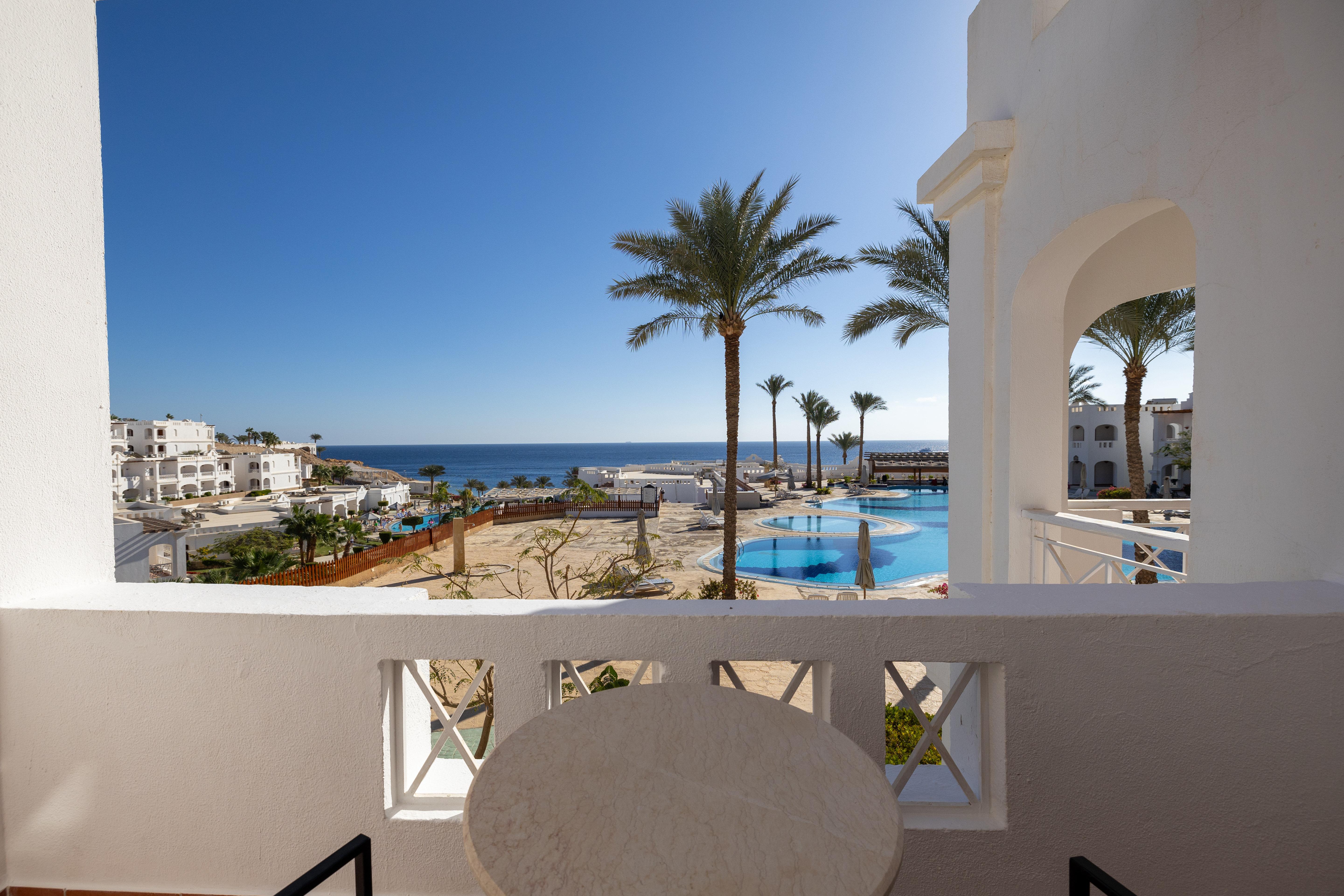 Double Sea View King Bed