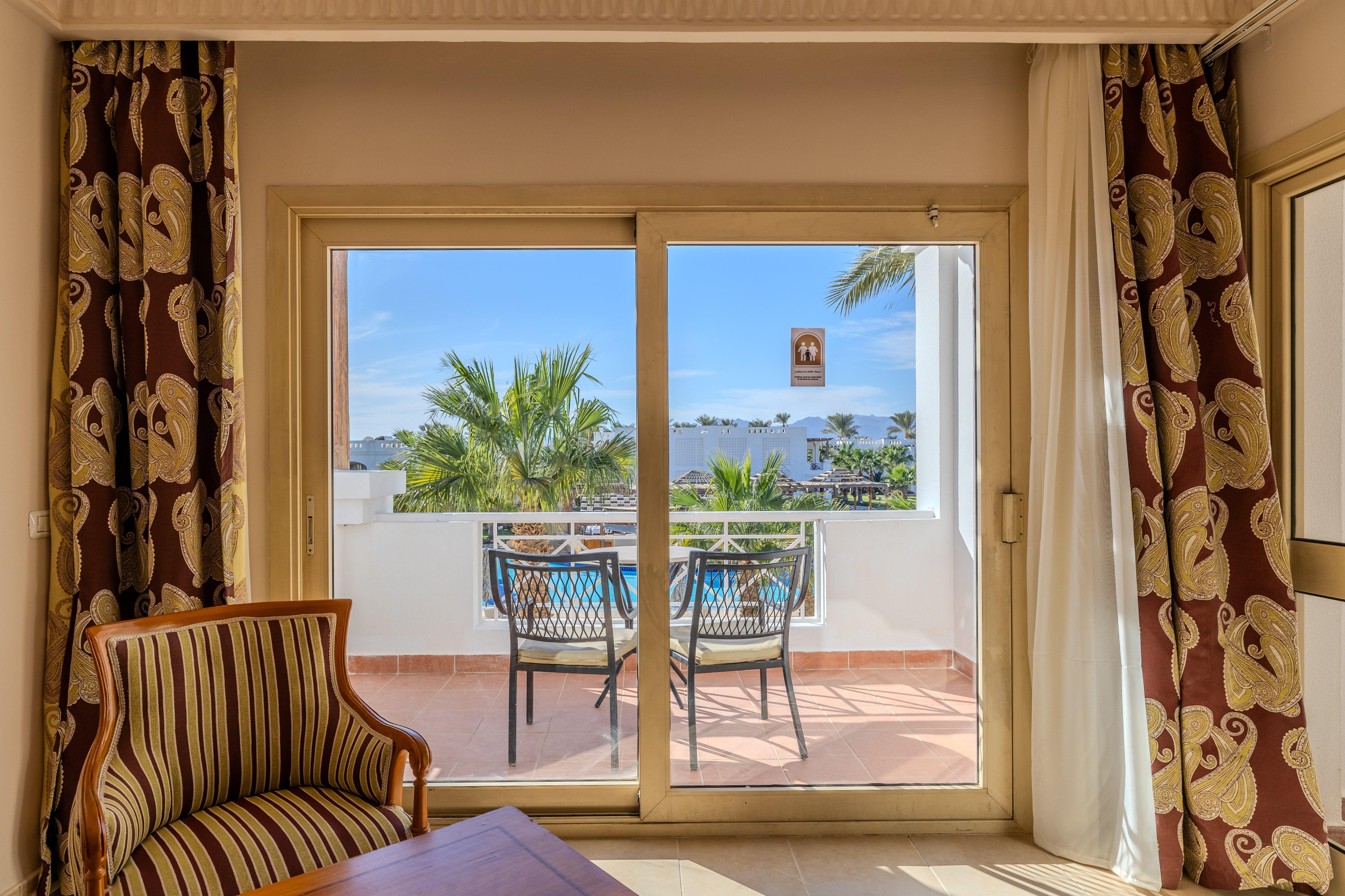 Family Room Garden View