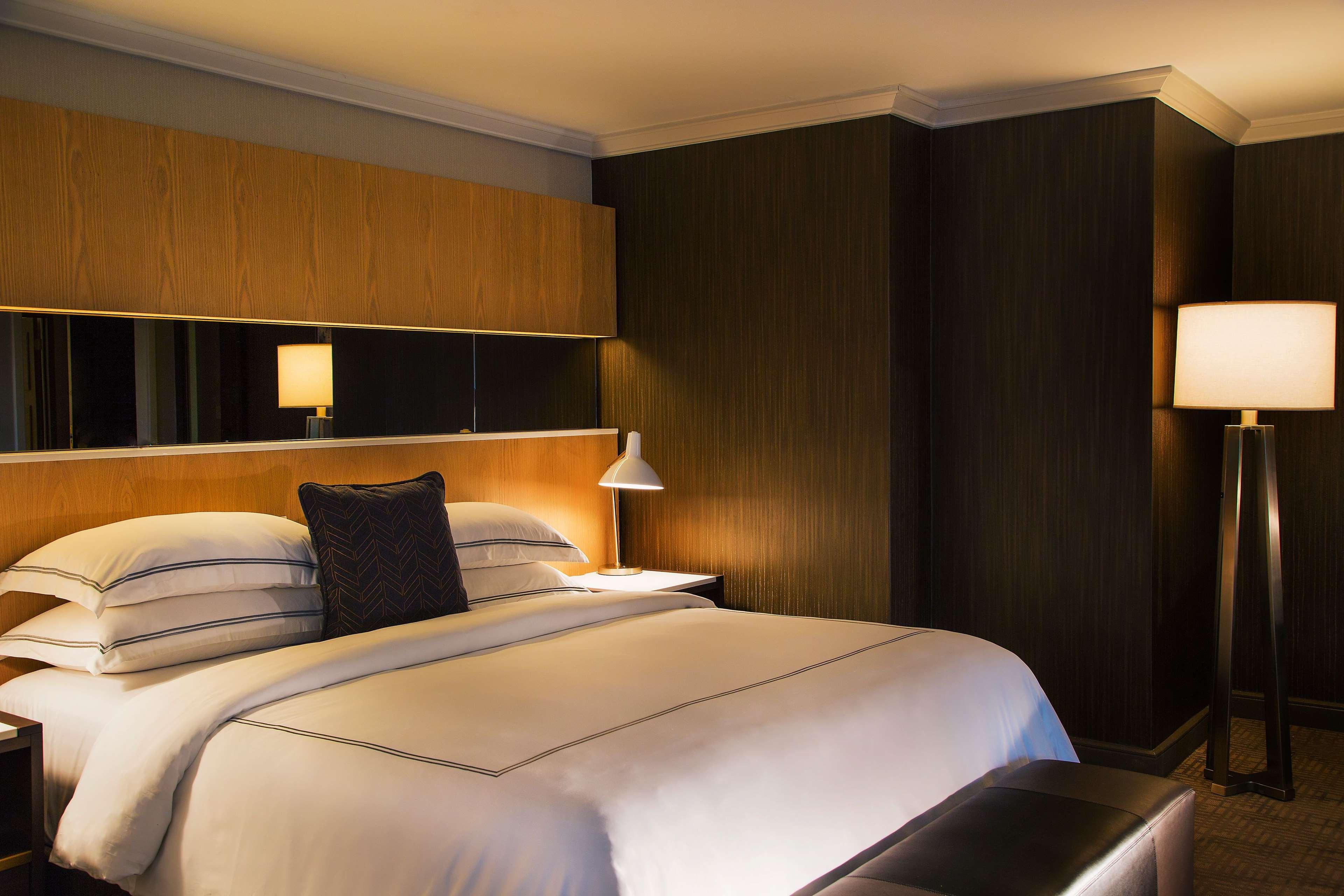 Double Deluxe King Bed