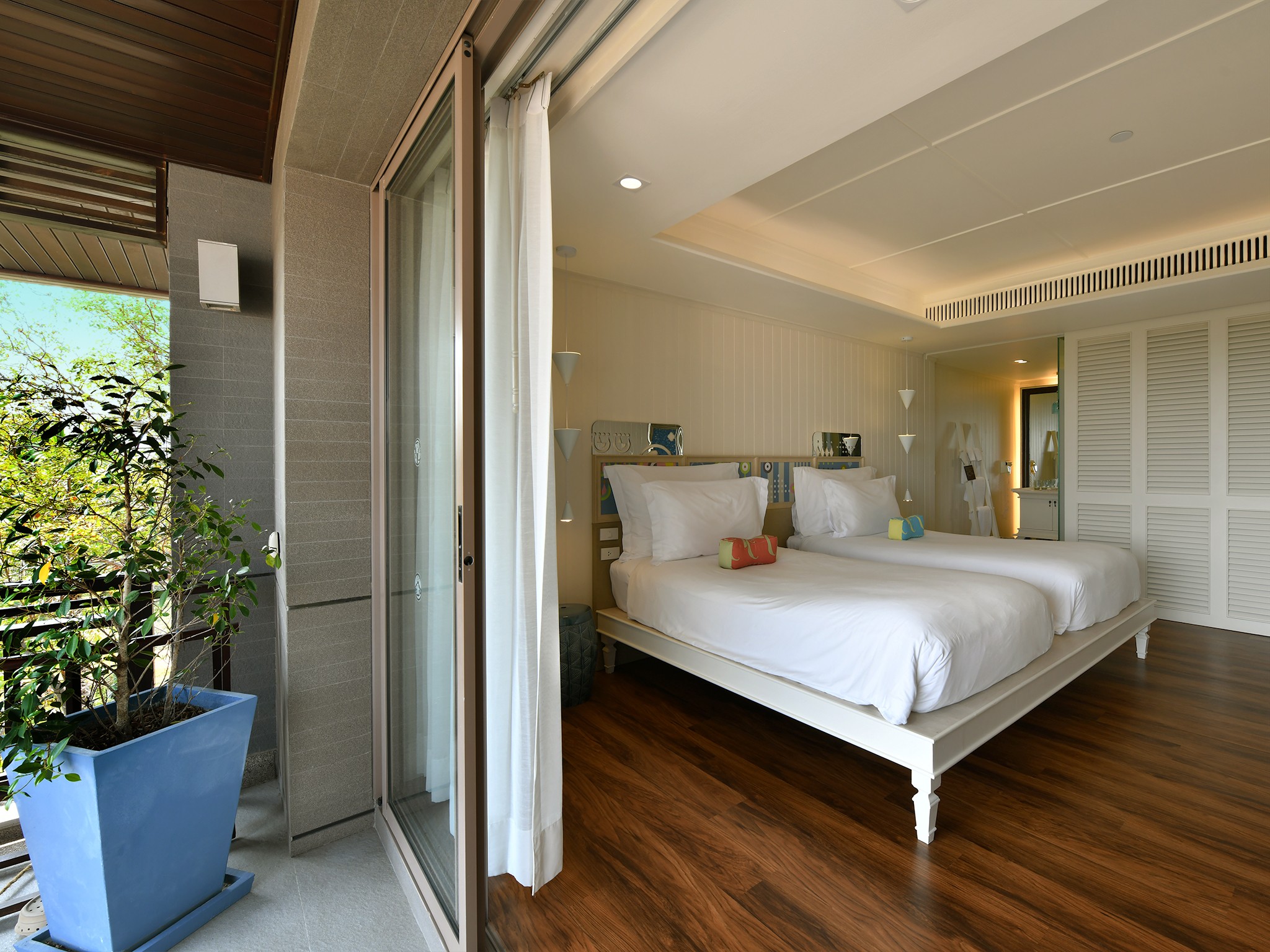 Double or Twin Standard