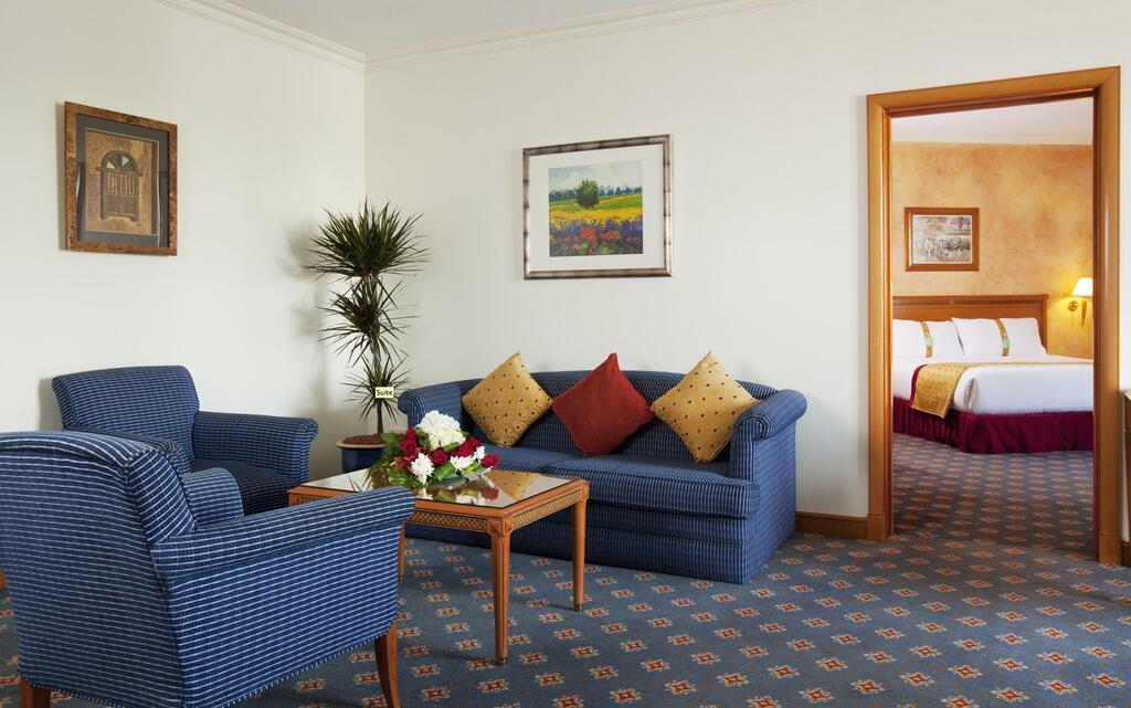 Double Executive King Bed