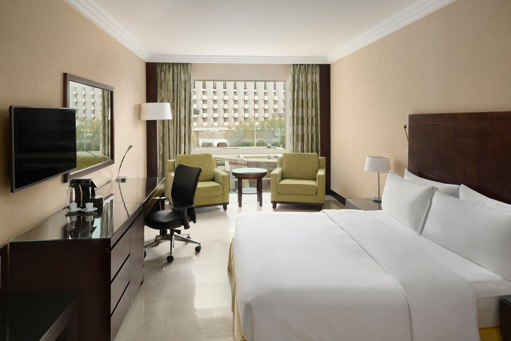 Double King Bed Non Smoking