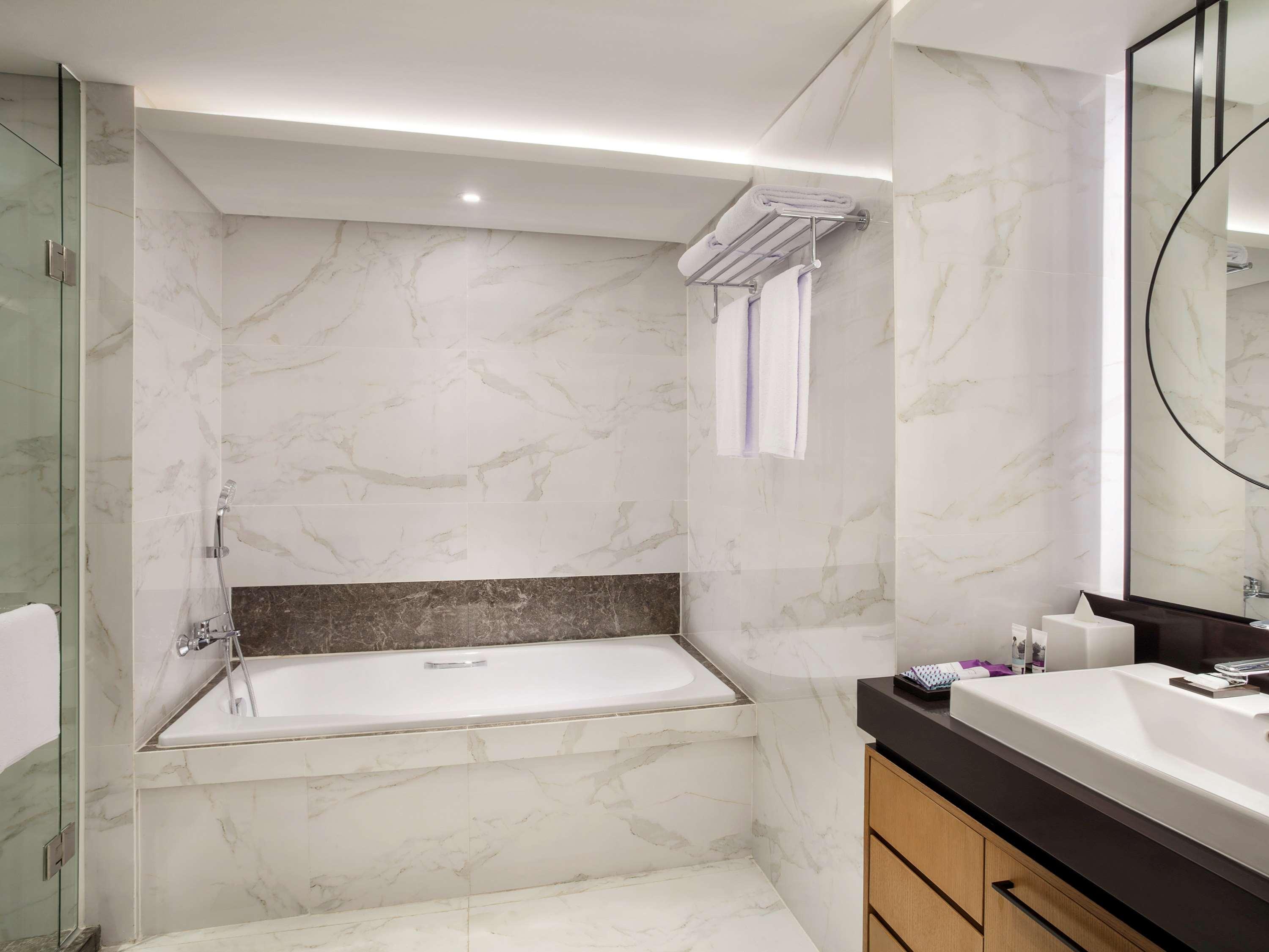 Junior Suite King Size Bed