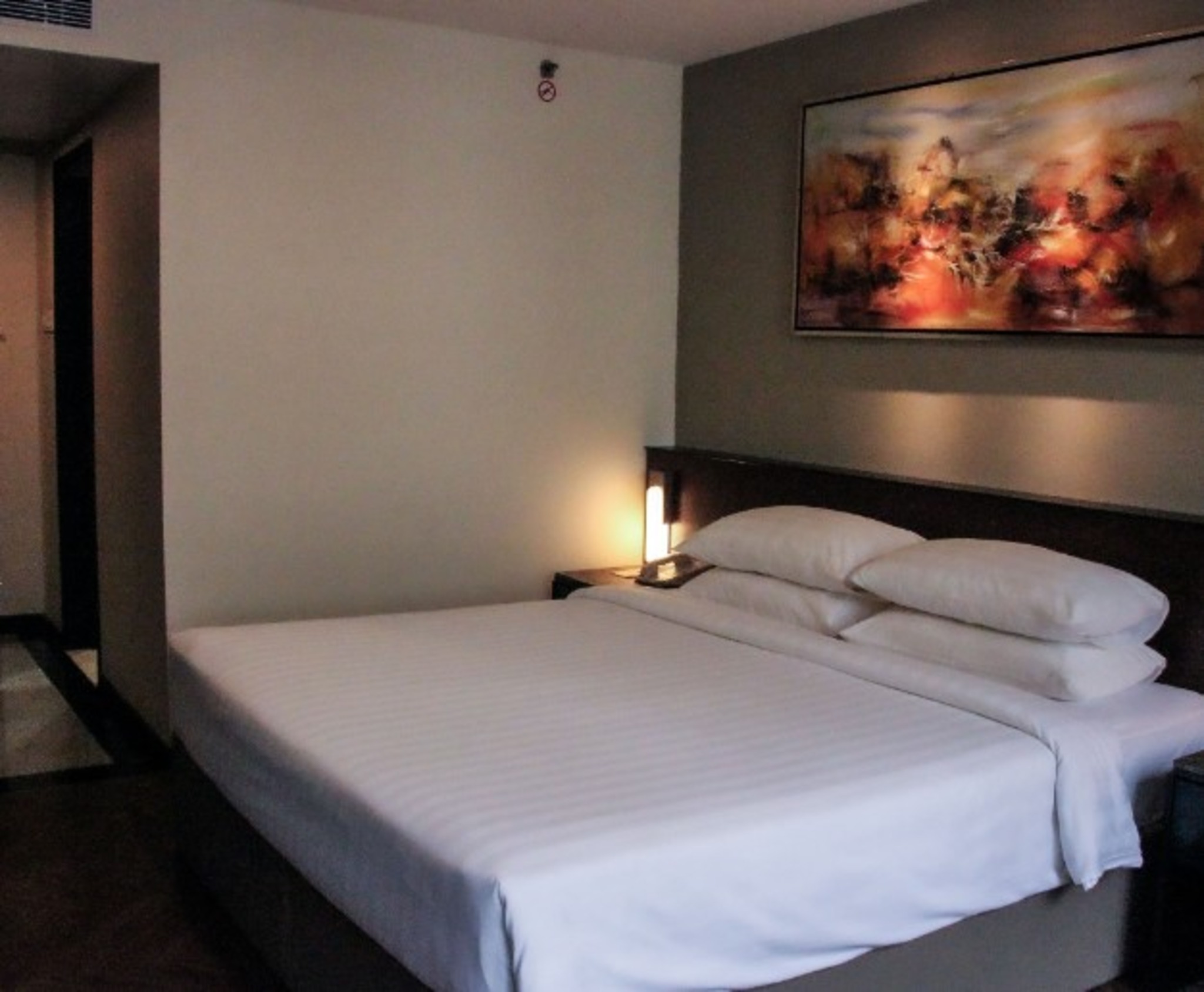 Double Deluxe King Bed