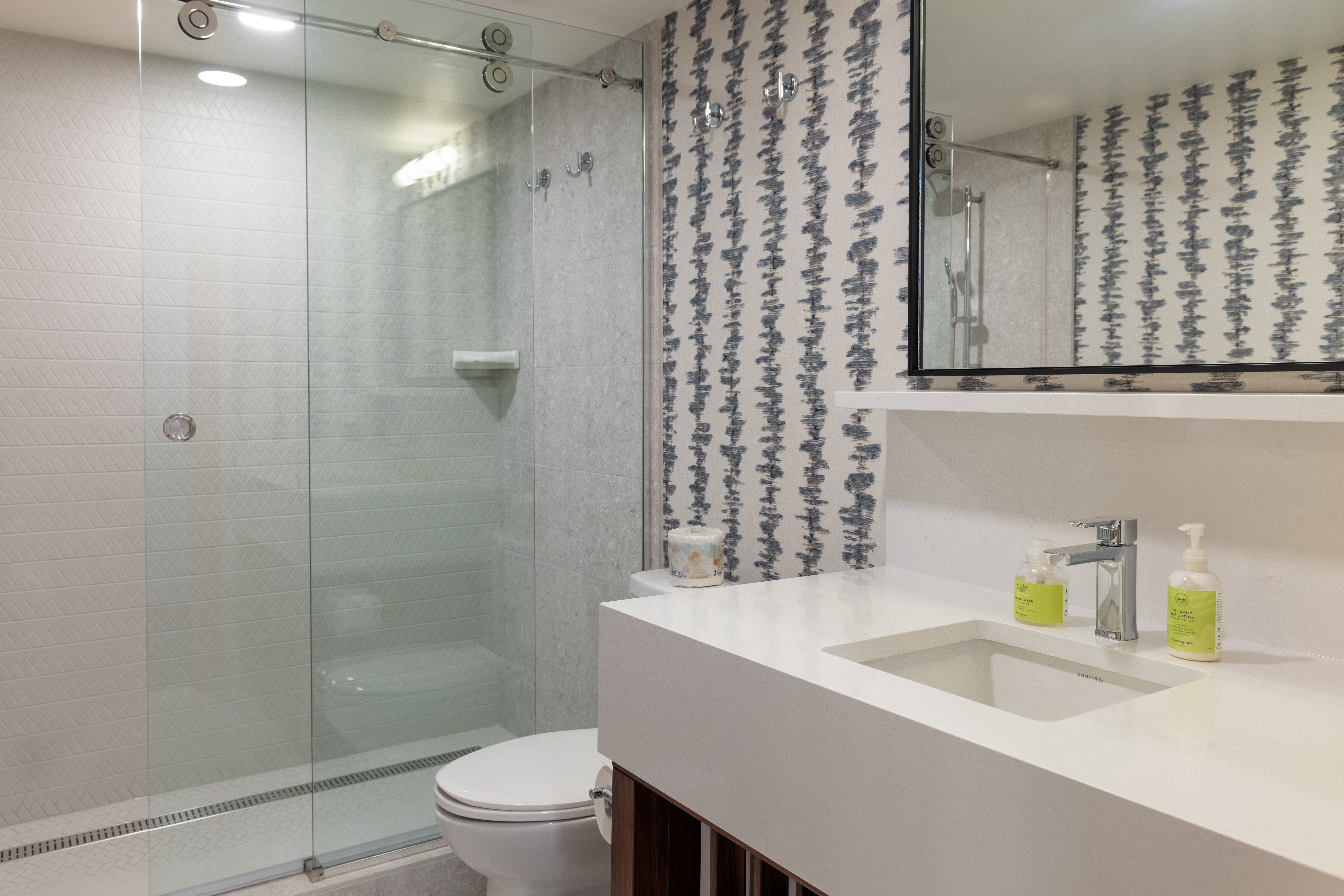 Suite Two Queen Beds