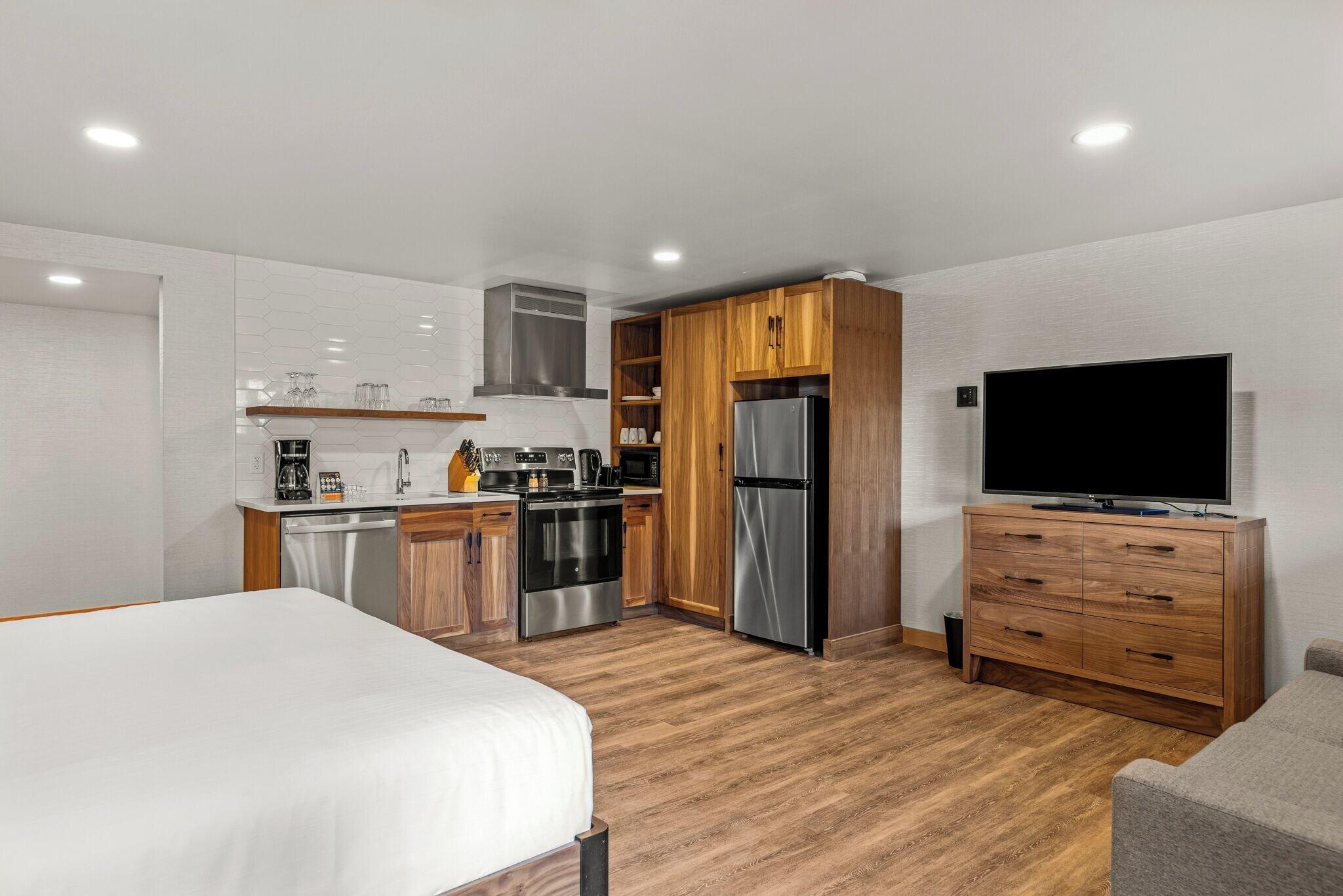 Studio King Size Bed