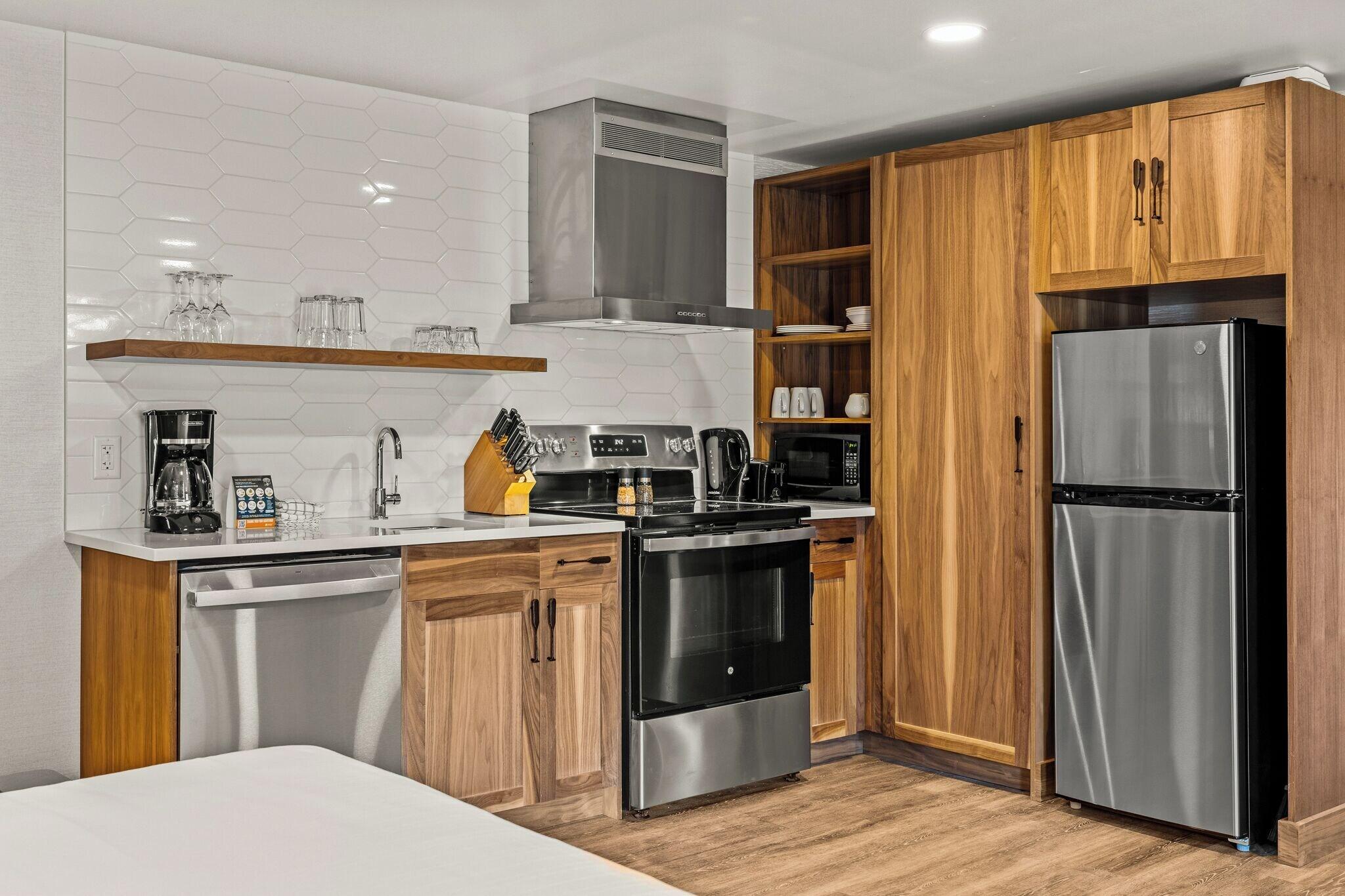 Studio King Size Bed