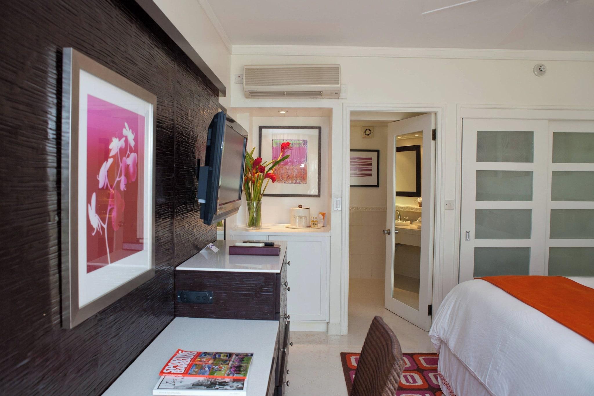 Suite Ocean View King Bed