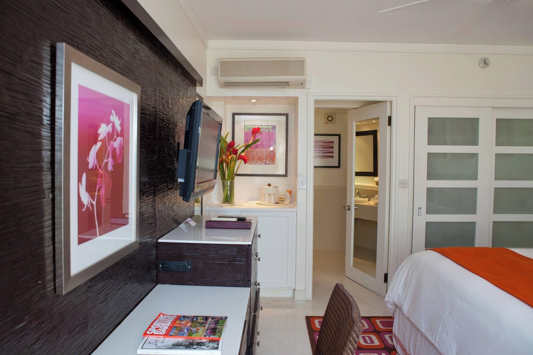 Suite Ocean View King Bed