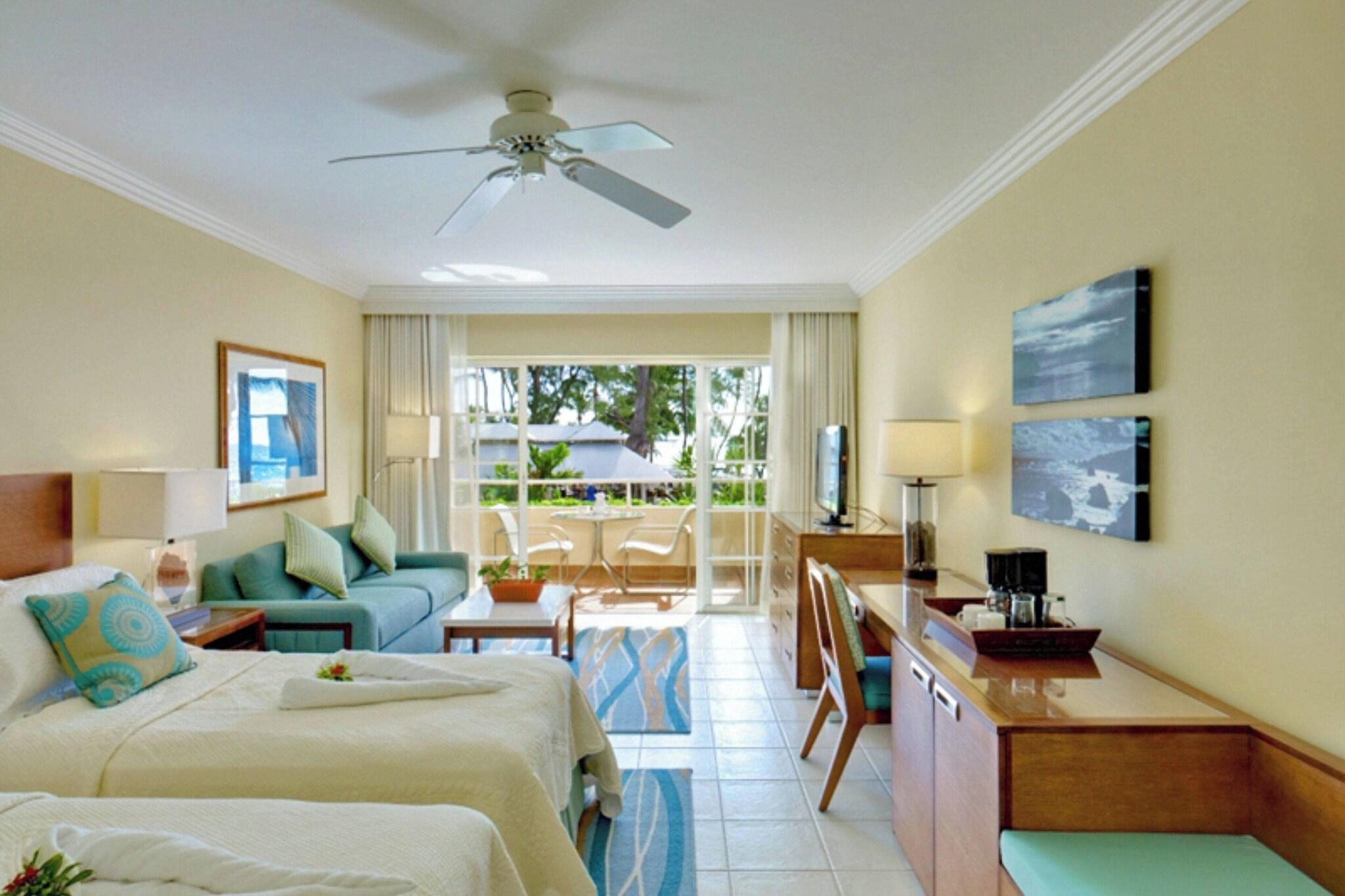 Junior Suite Ocean View Queen Bed