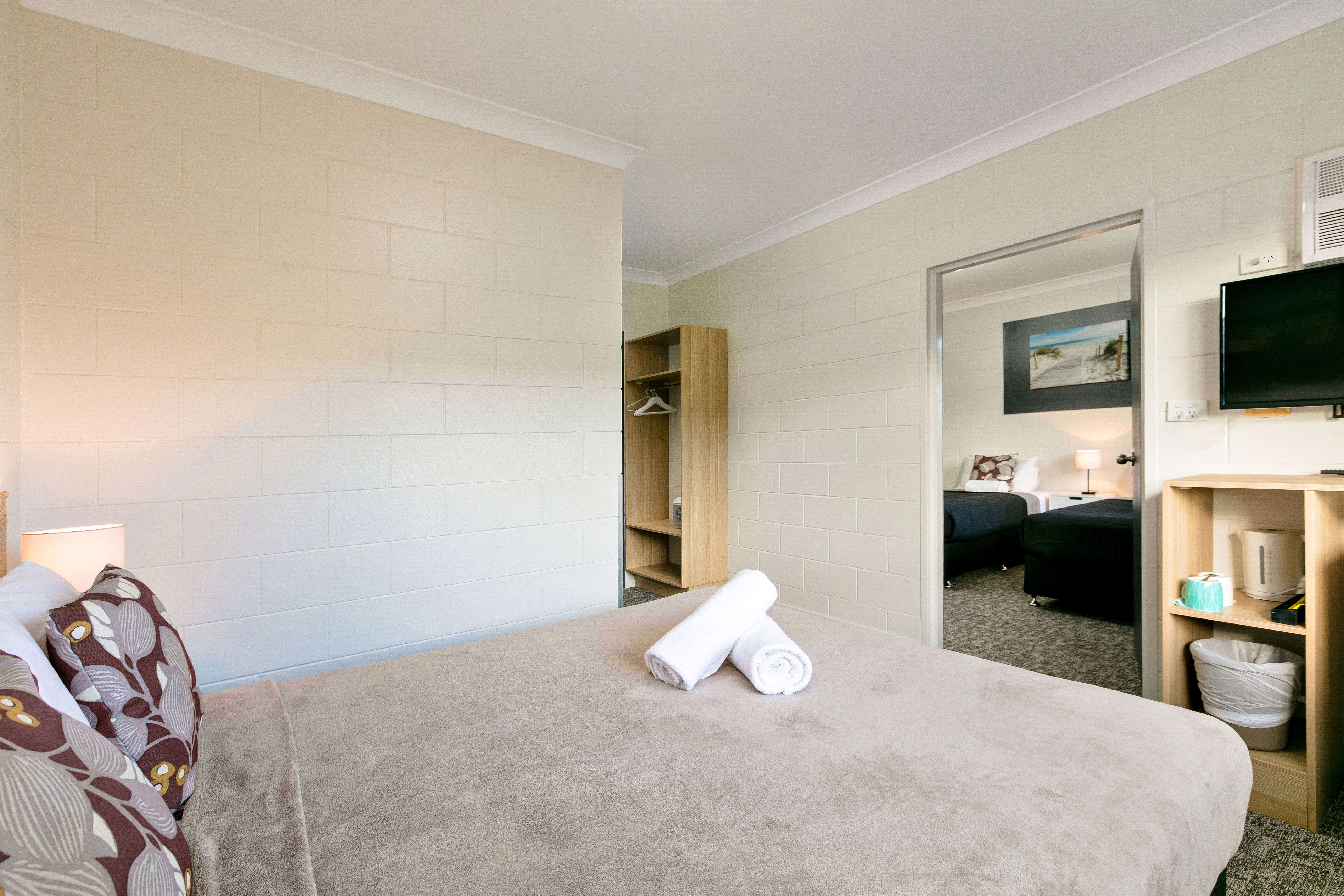 Family Room Connecting Room