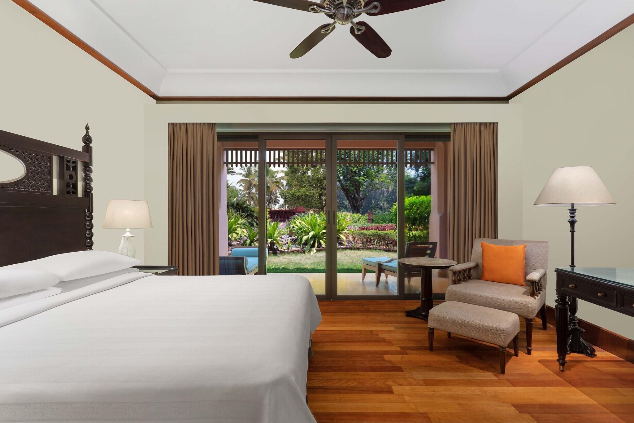 Double Garden View King Bed