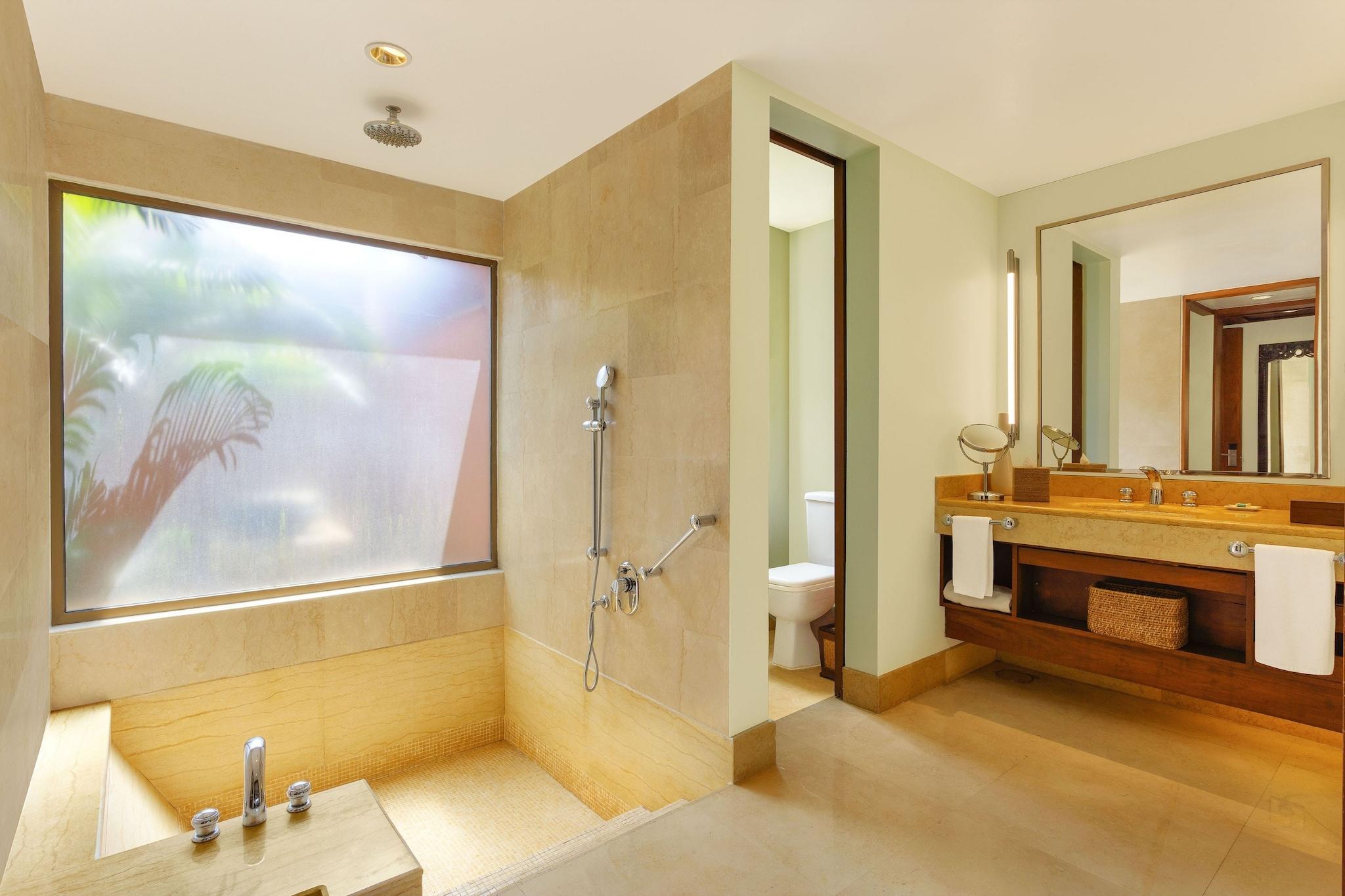 Double Garden View King Bed