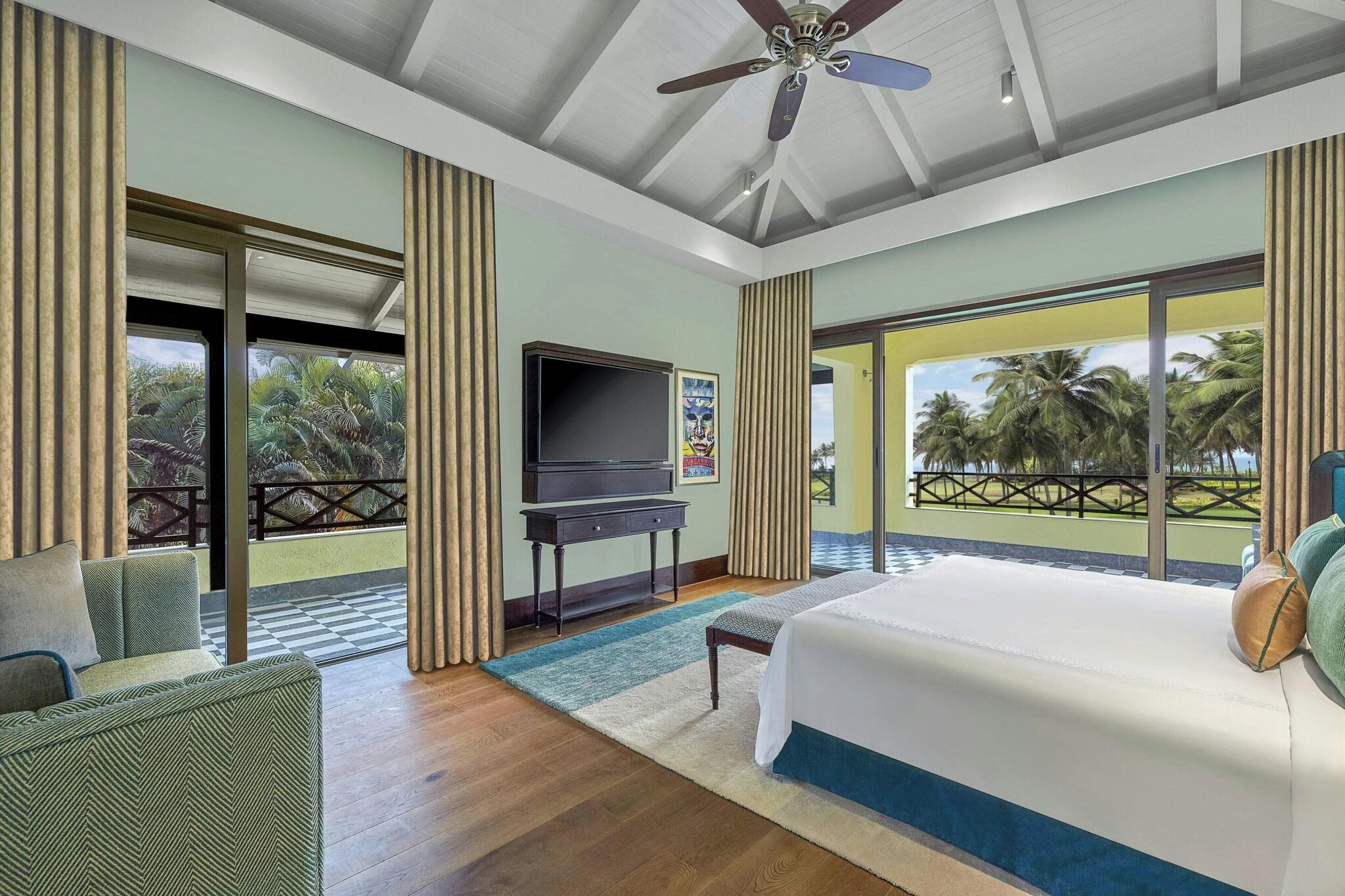 Suite Sea View King Bed