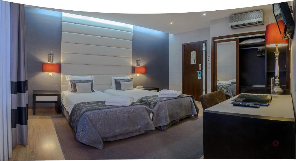 Double or Twin Standard