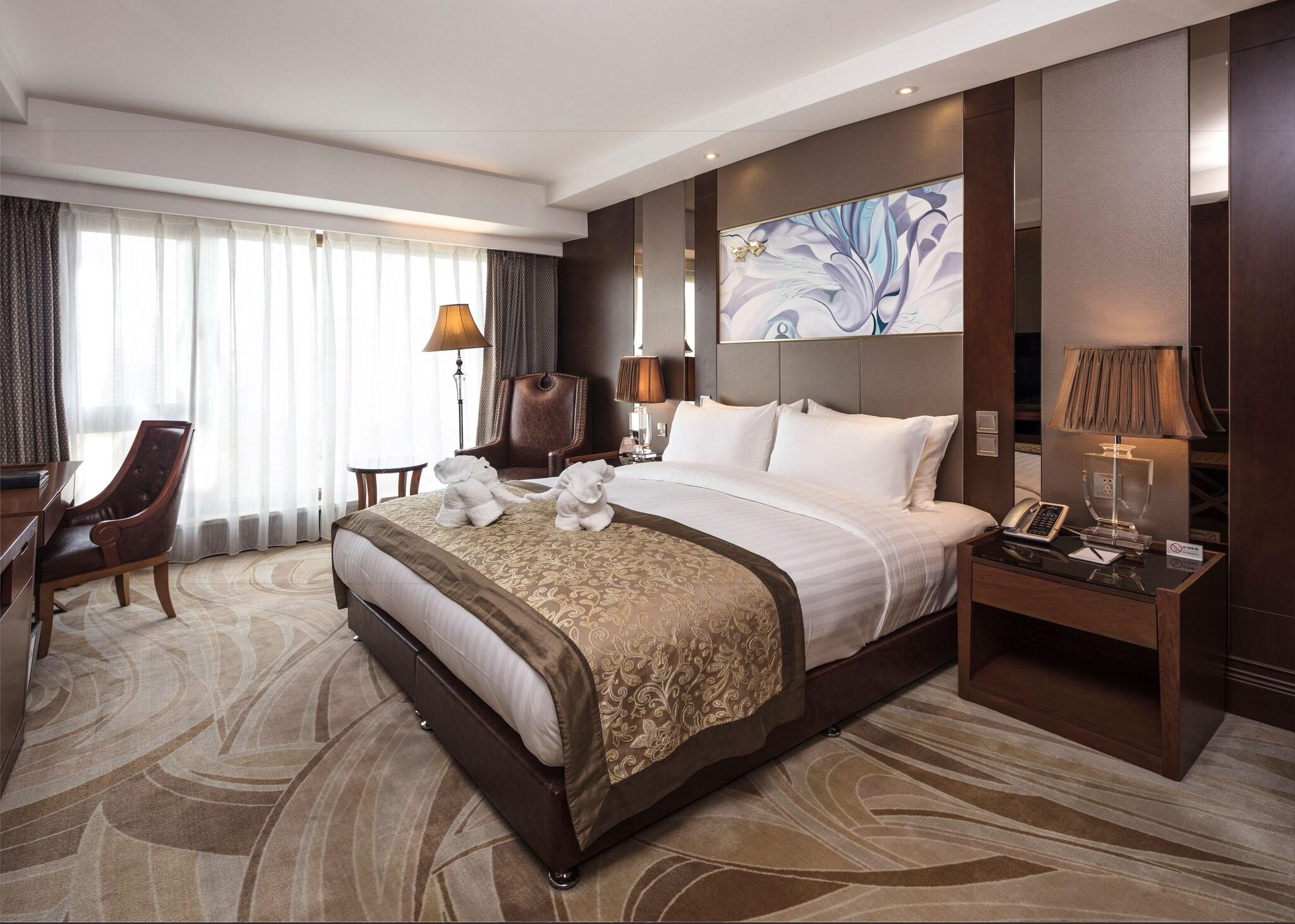 Double Executive King Bed