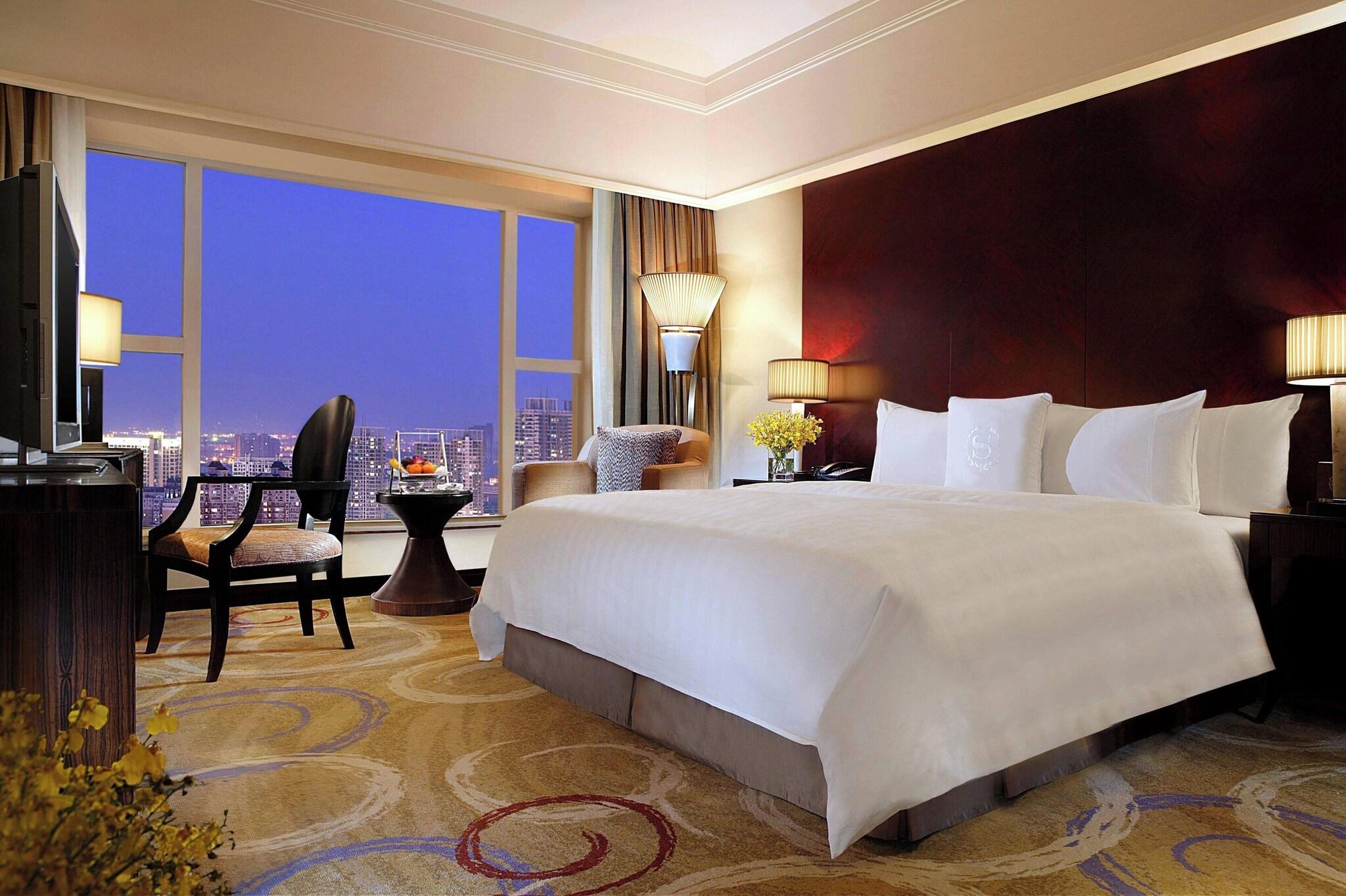 Double Executive King Bed