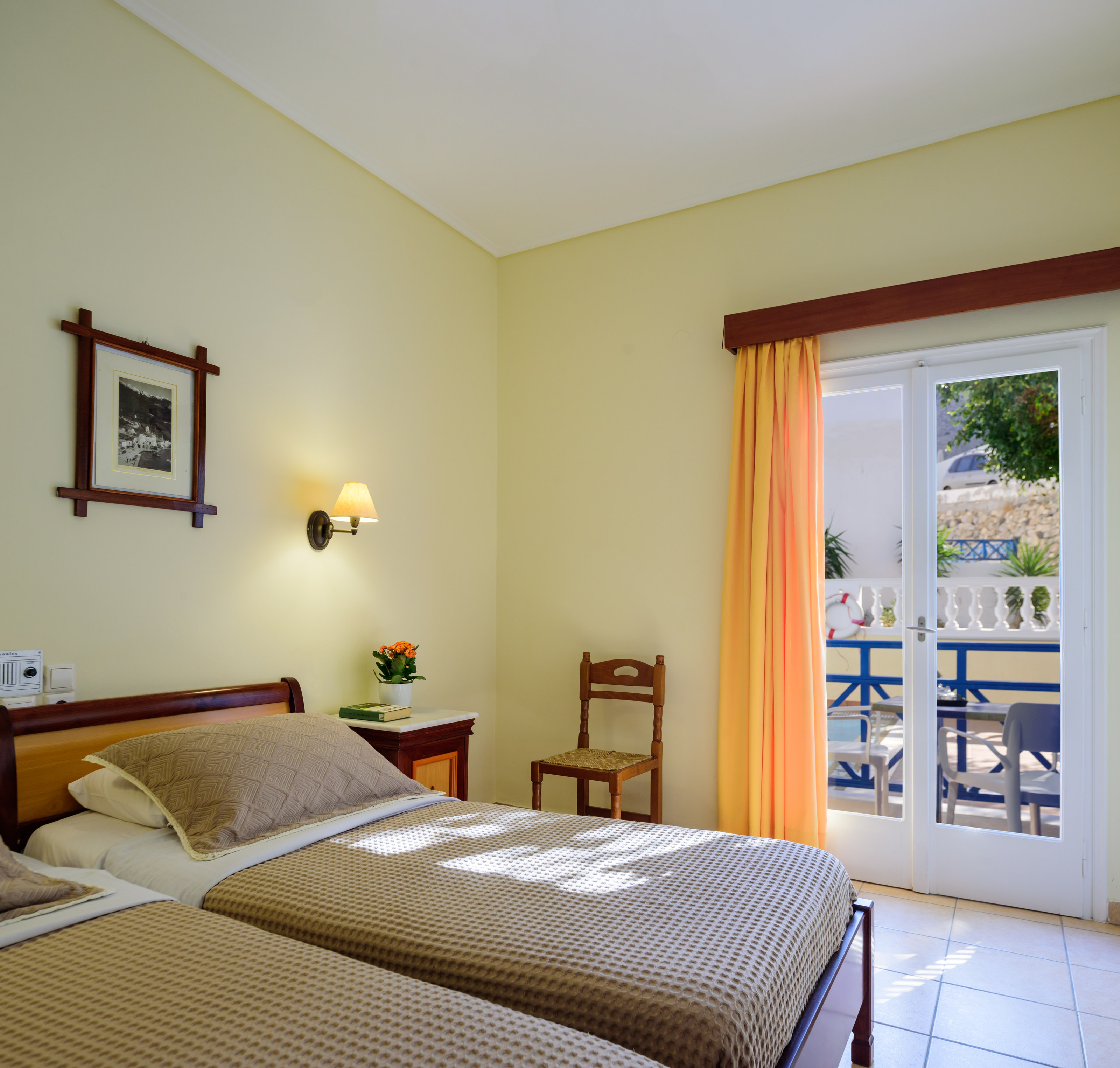 Double or Twin Standard