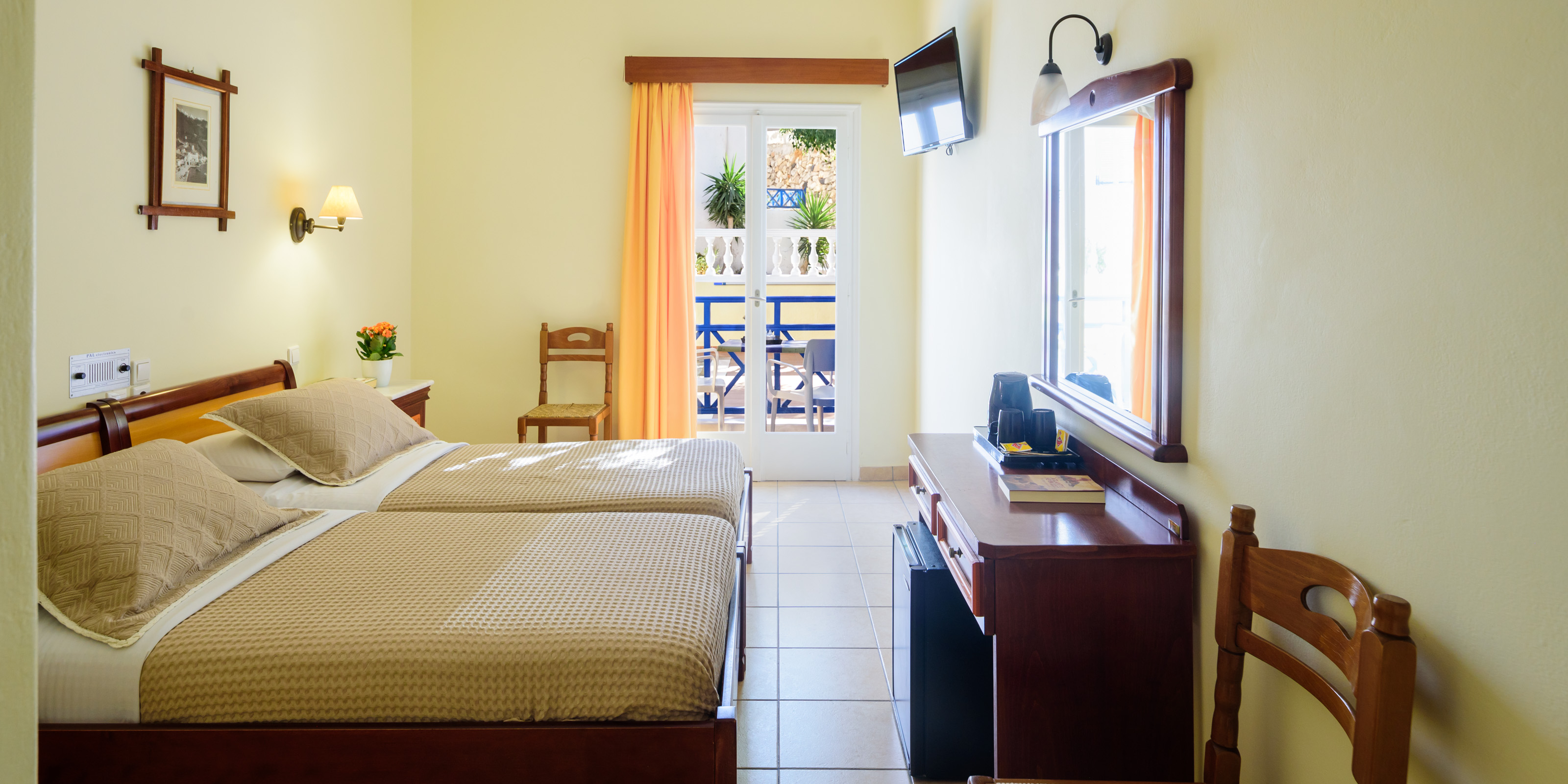 Double or Twin Standard