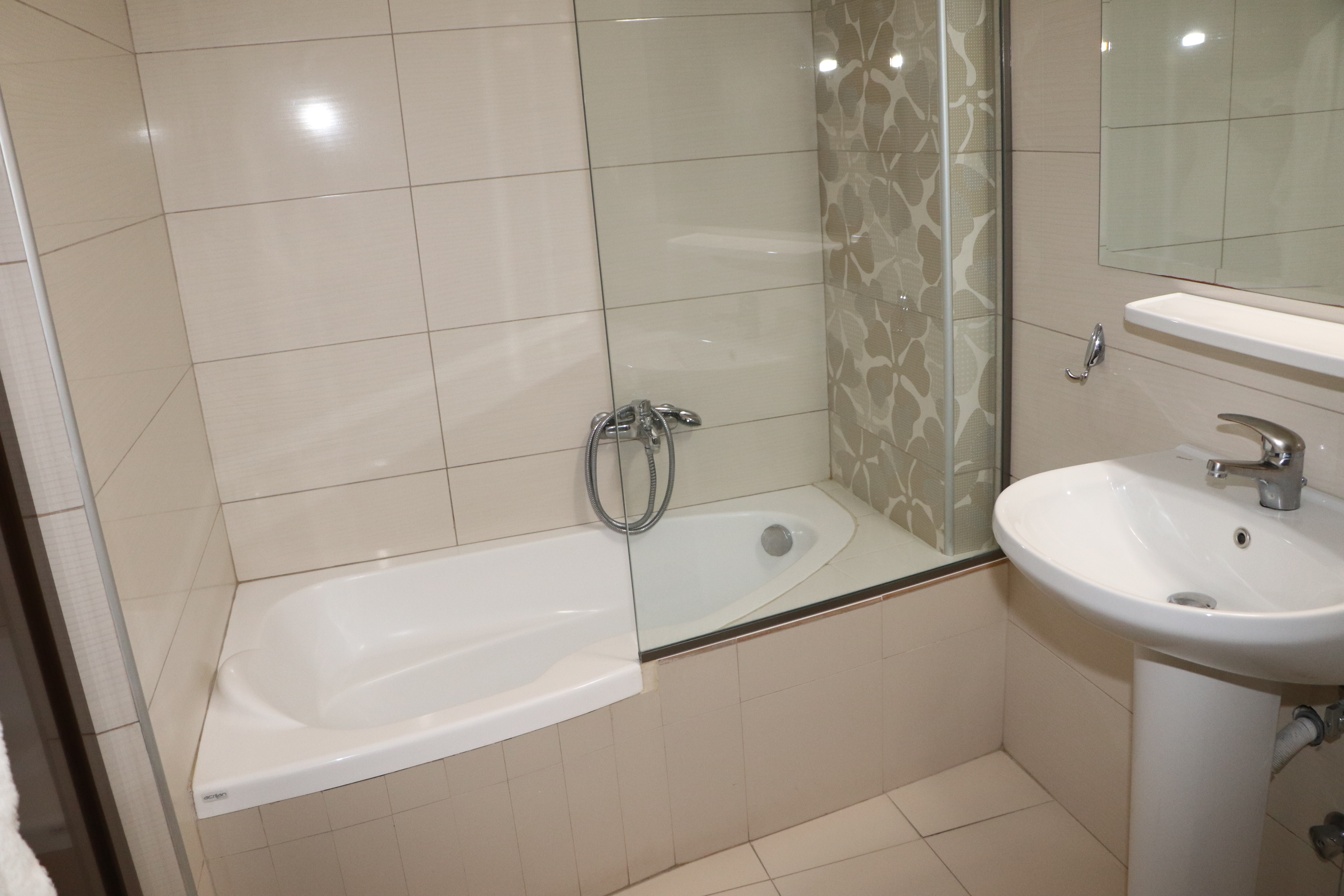 Double or Twin Standard