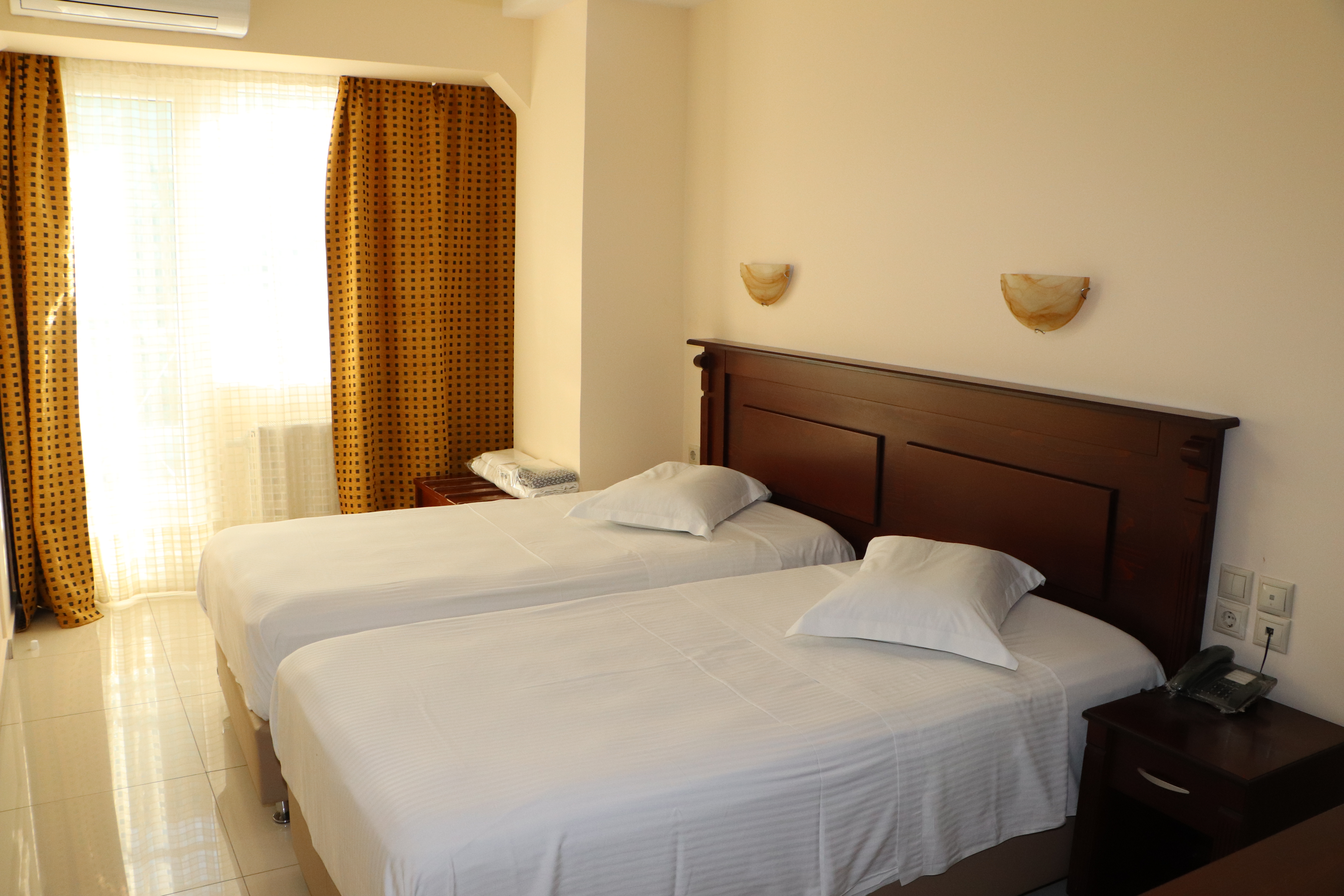 Double or Twin Standard