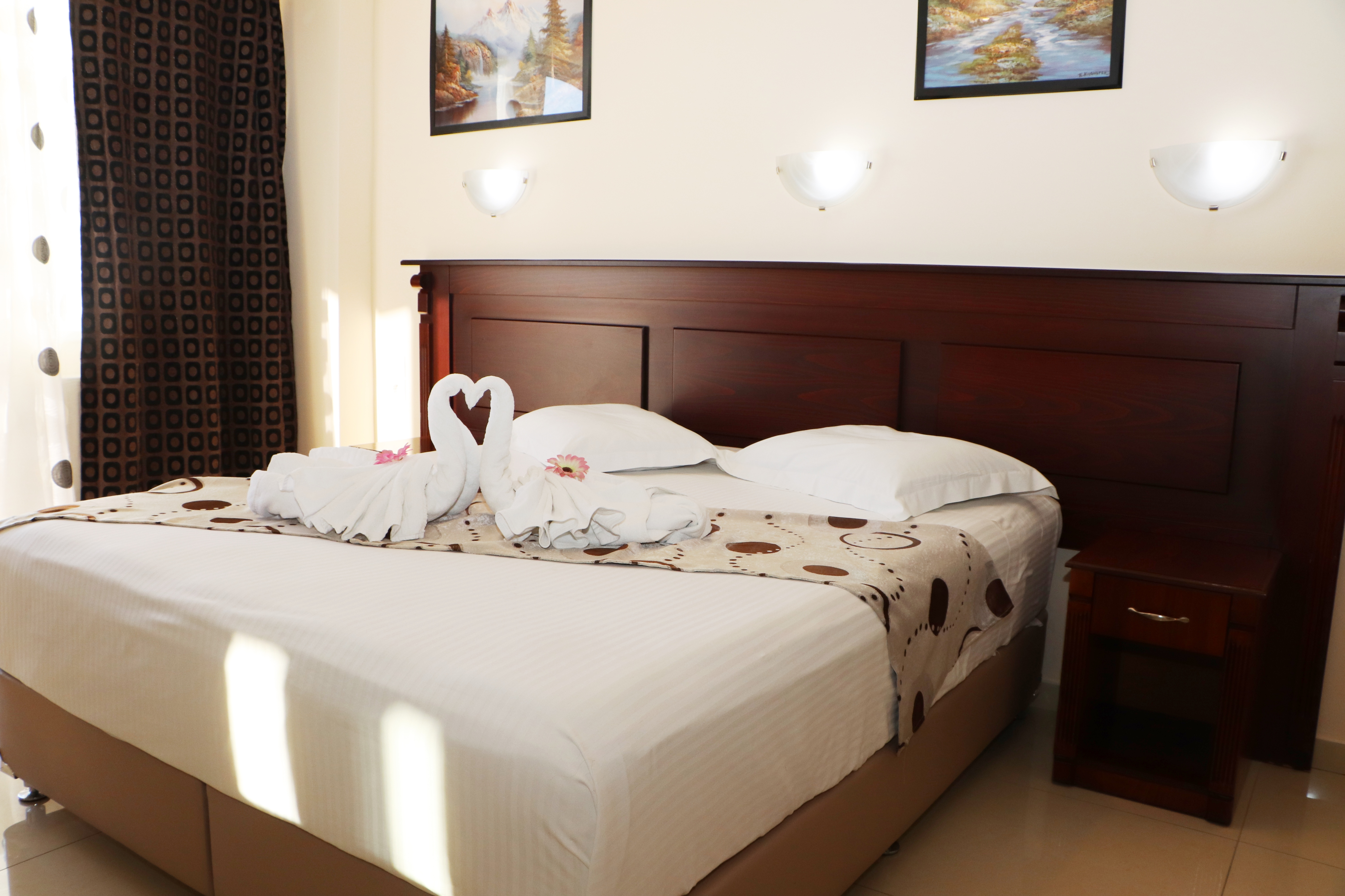 Double or Twin Standard