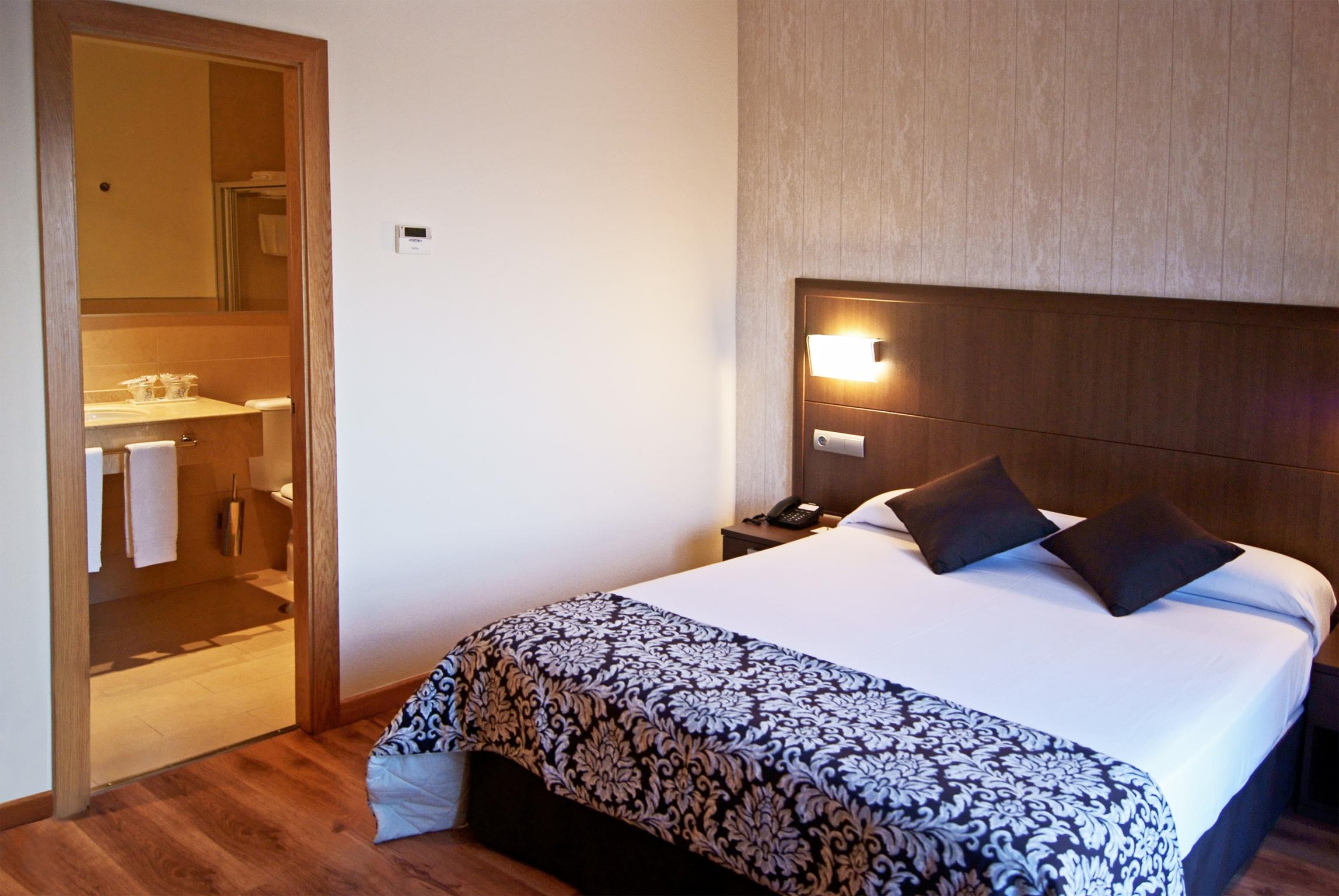 Double or Twin Standard