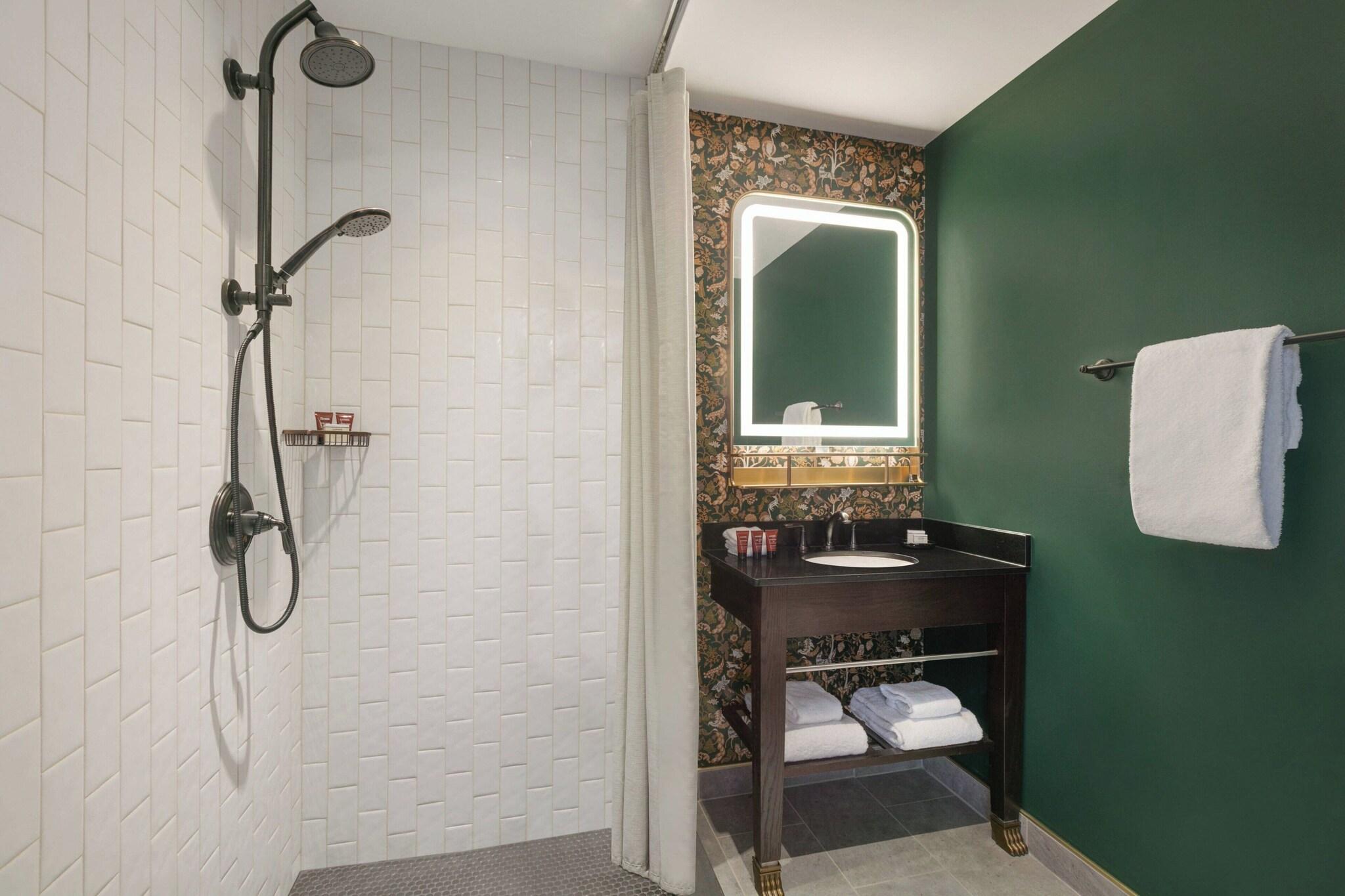 Double Queen Size Bed