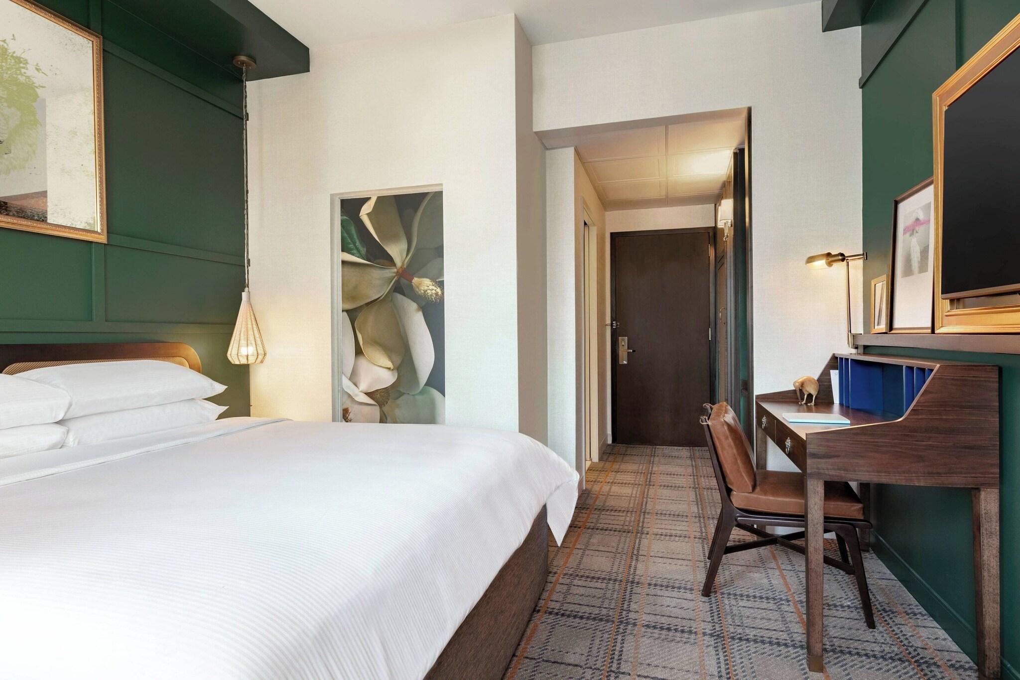 Double King Size Bed