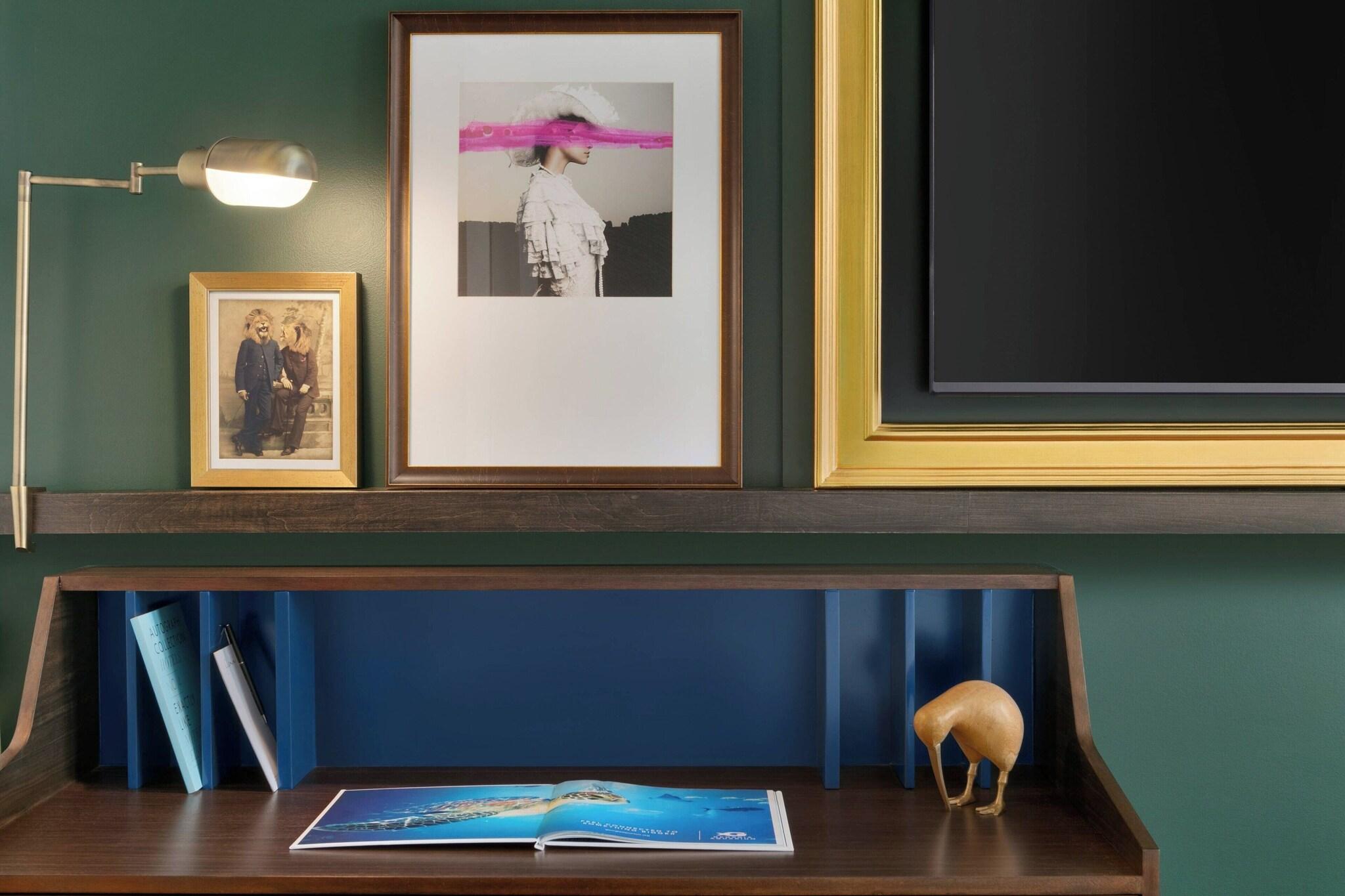 Double Queen Size Bed