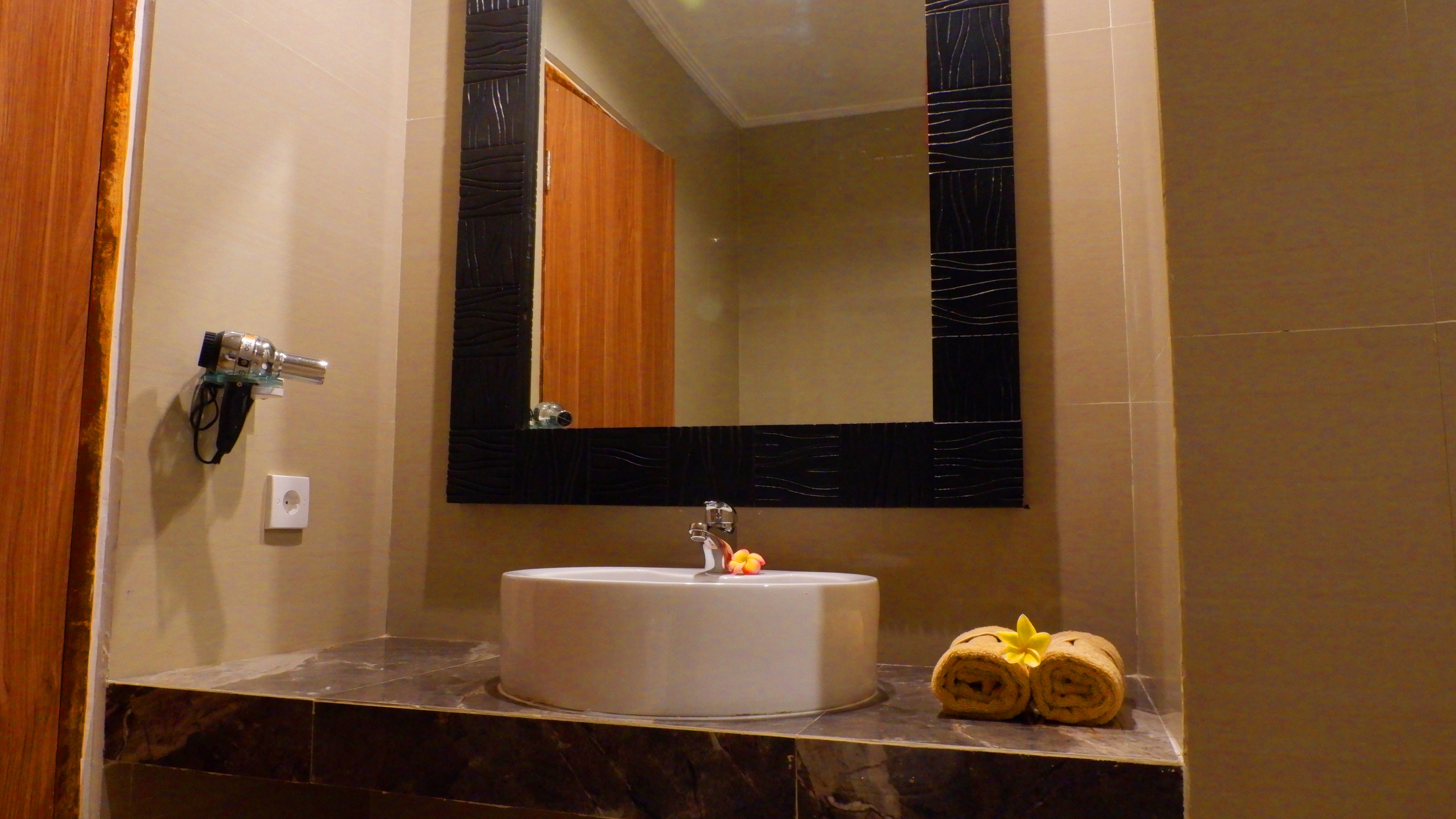 Double or Twin Deluxe