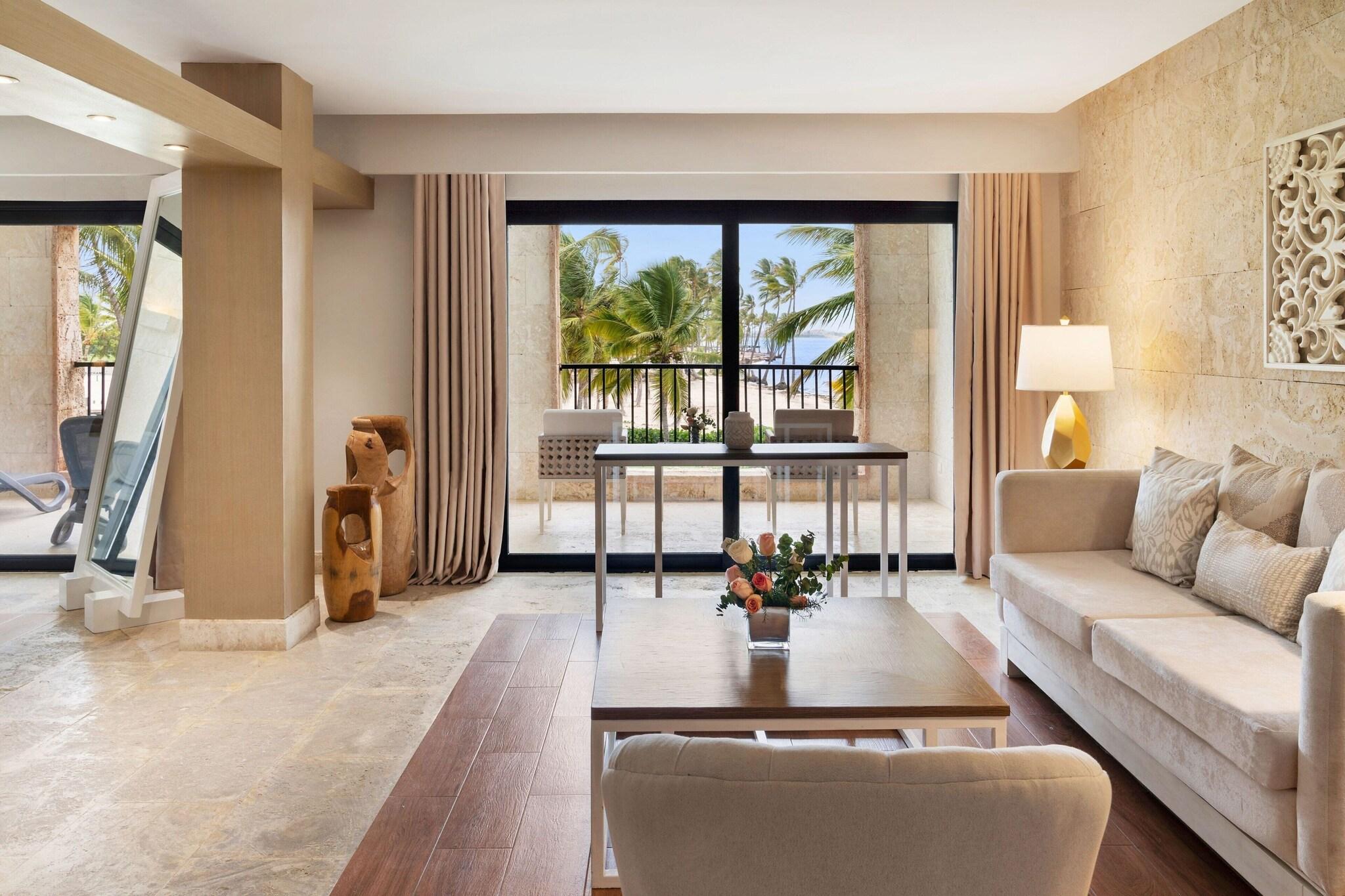 Junior Suite Ocean View King Bed