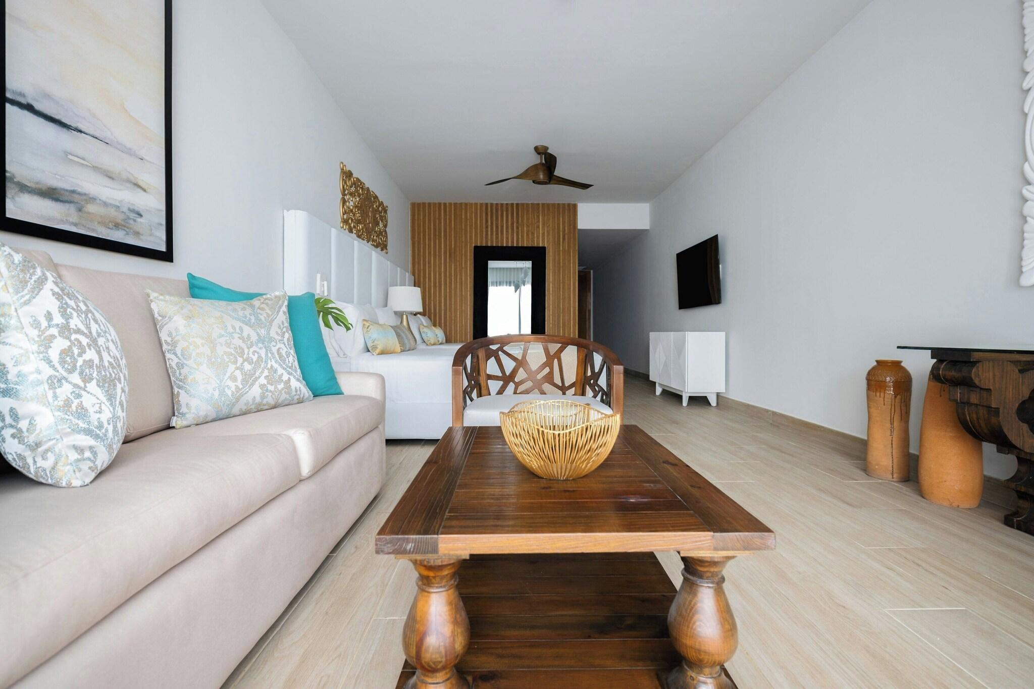 Junior Suite Luxury Ocean View