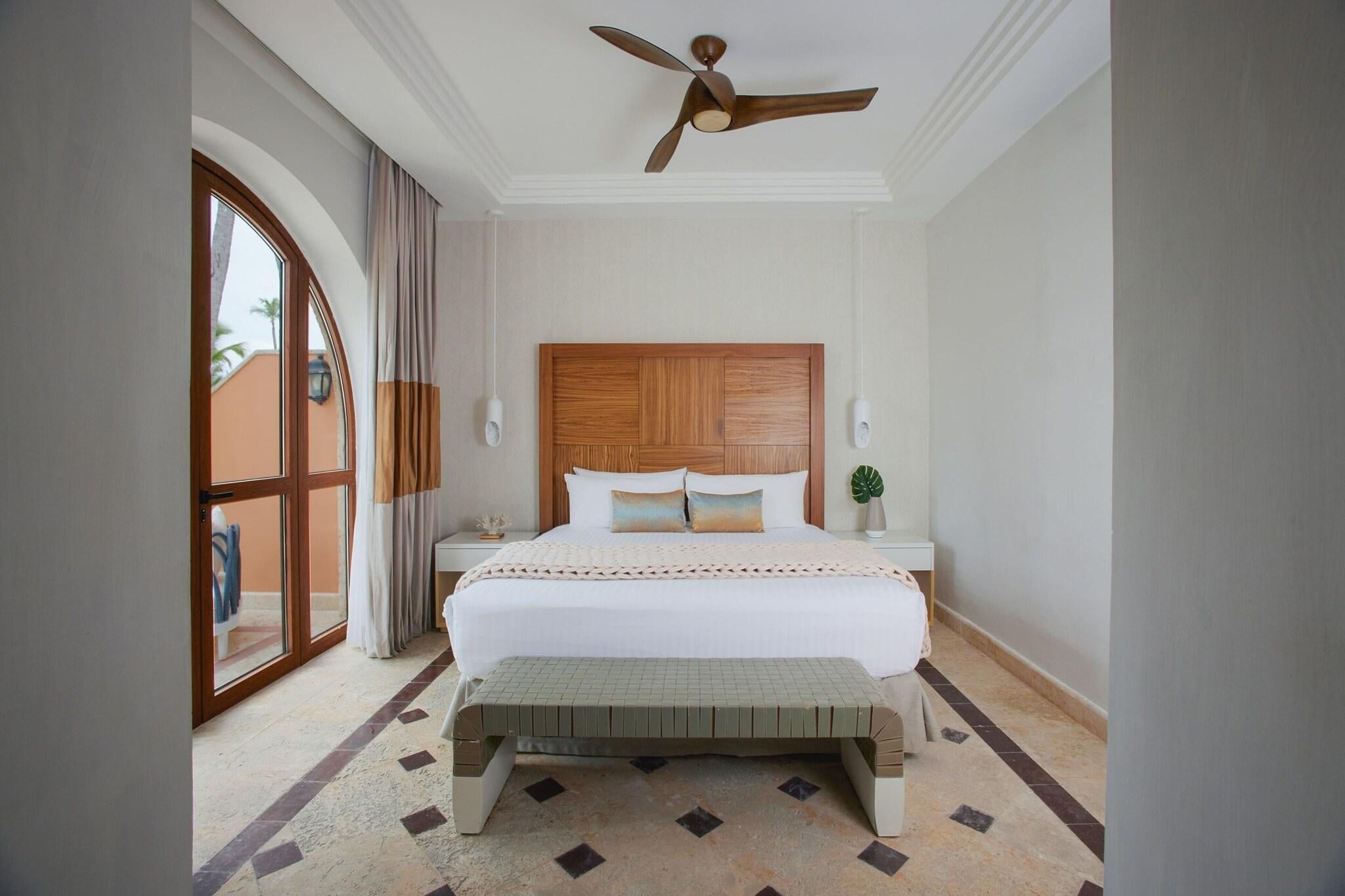 Junior Suite Beach Front
