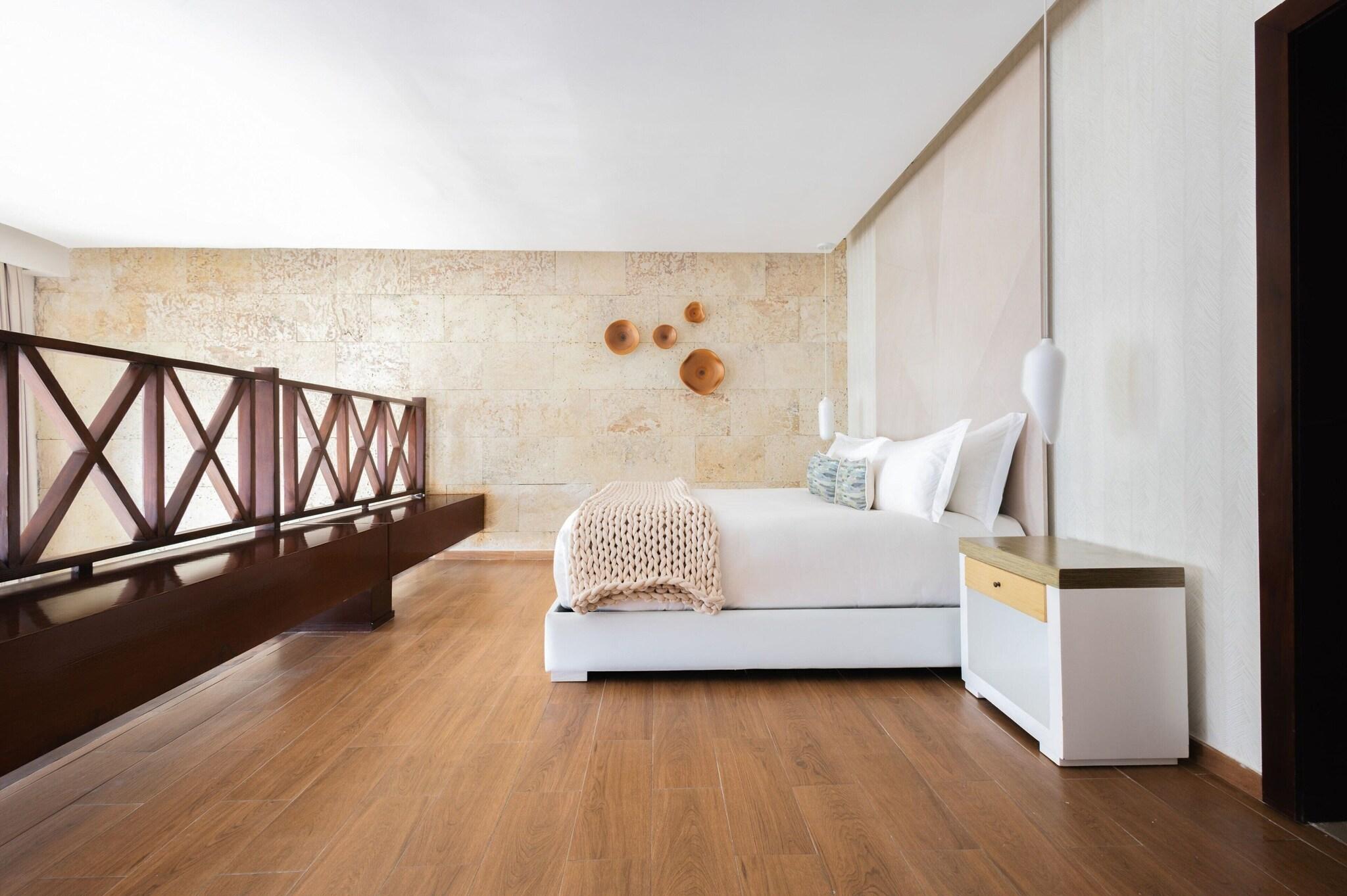Suite King Size Bed