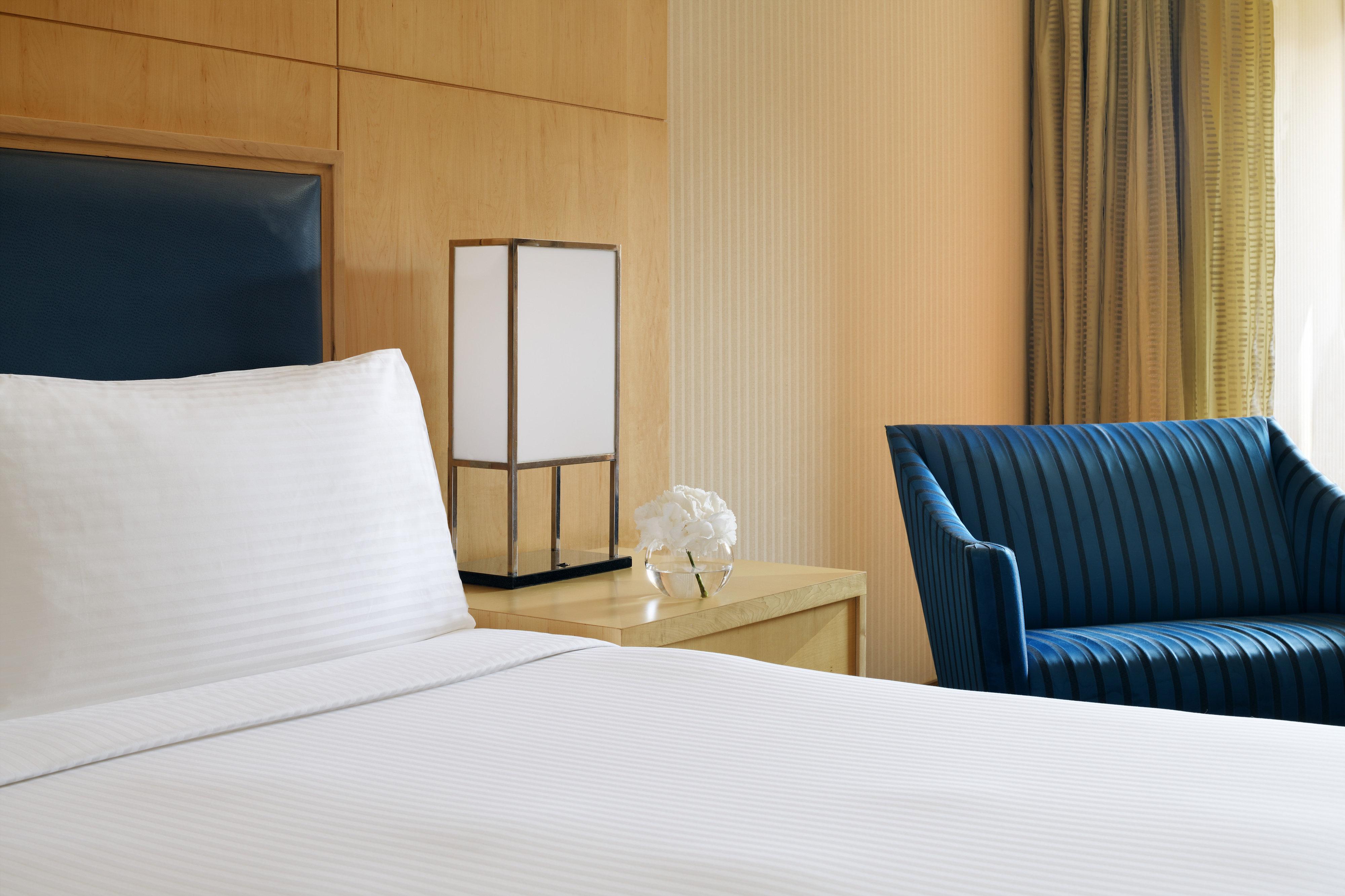 Double Club King Bed