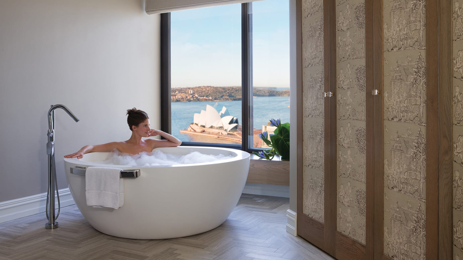 Suite King Bed One Bedroom 