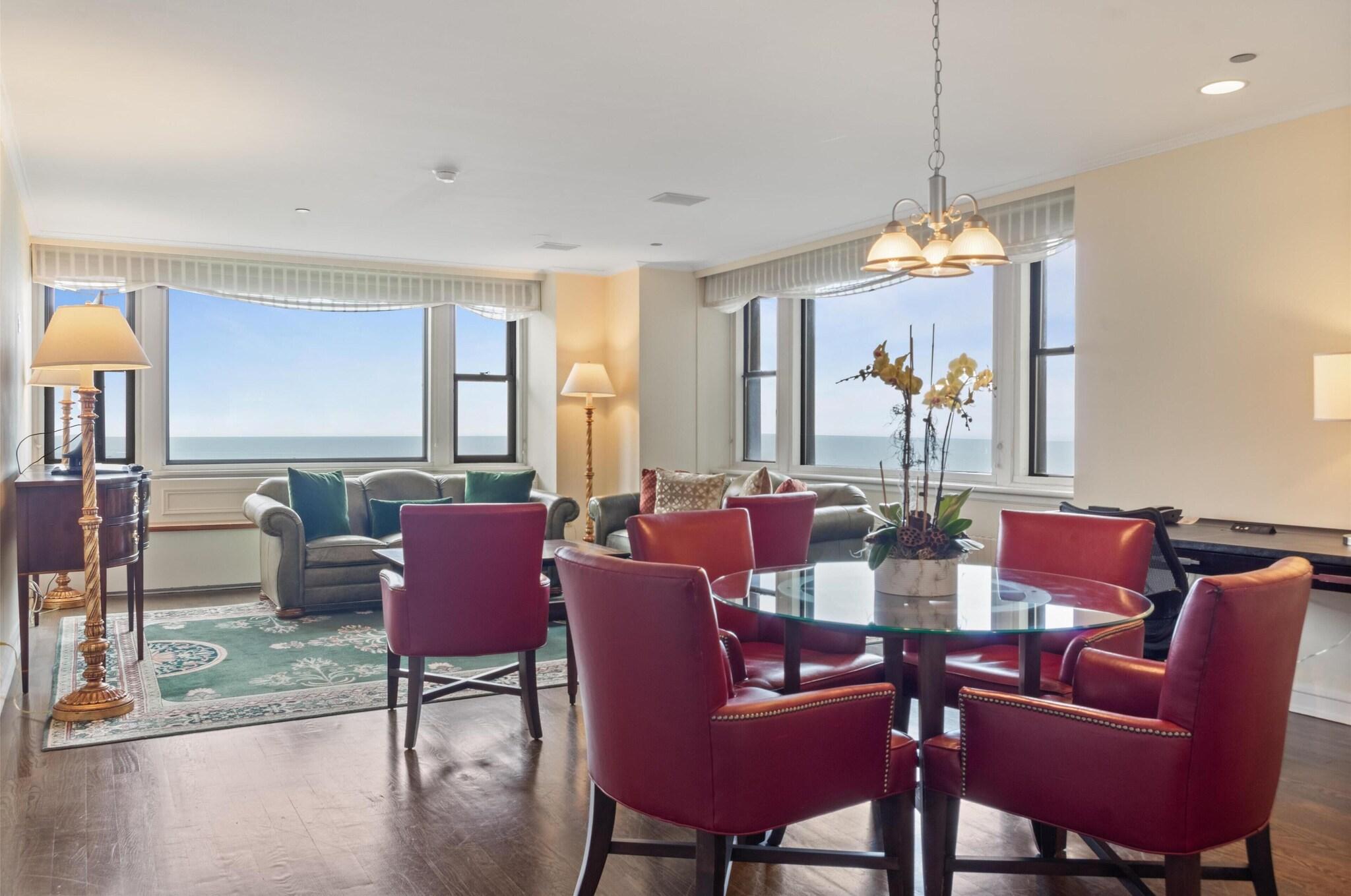 Apartment King Size Bed