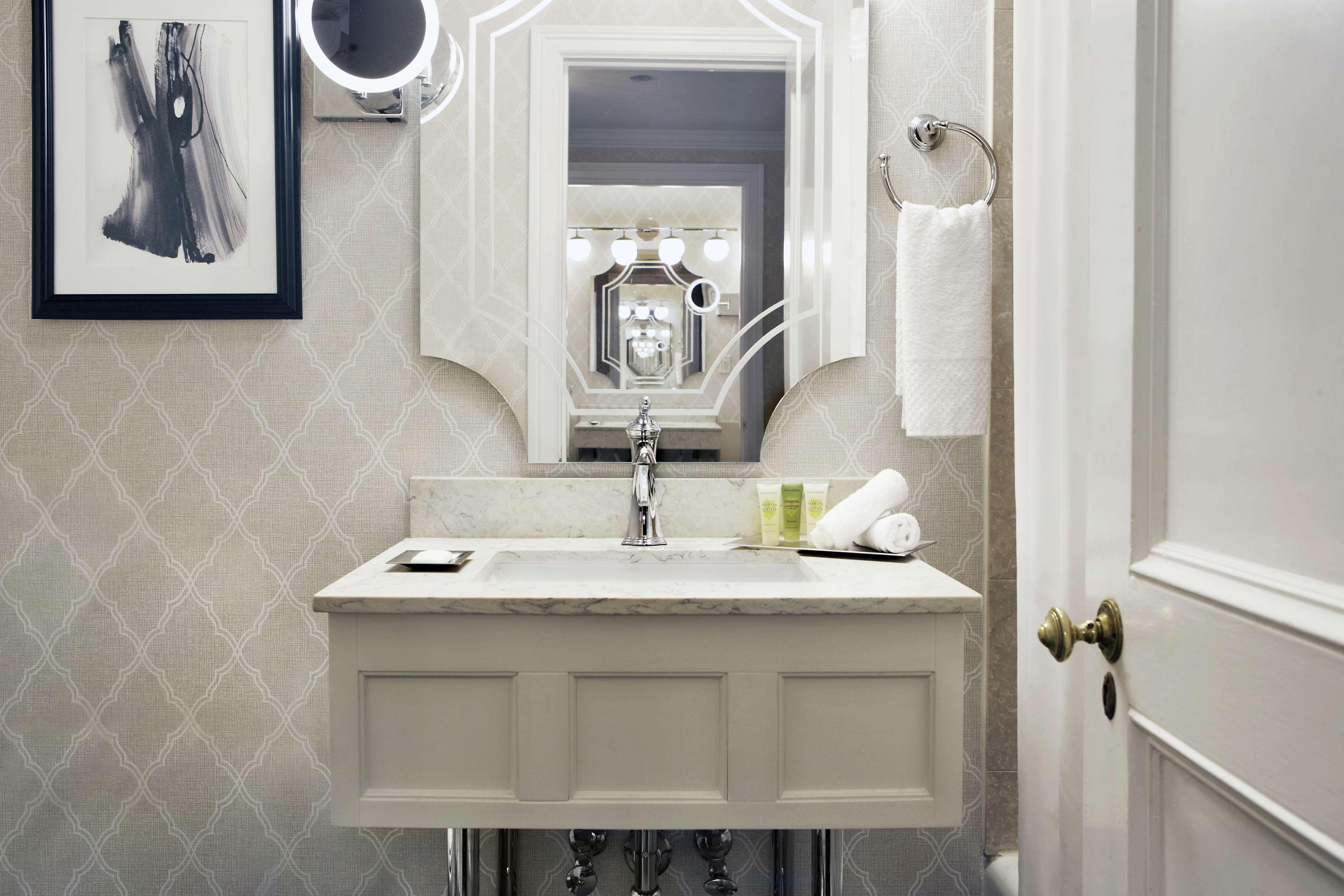 Double Accessible with Views