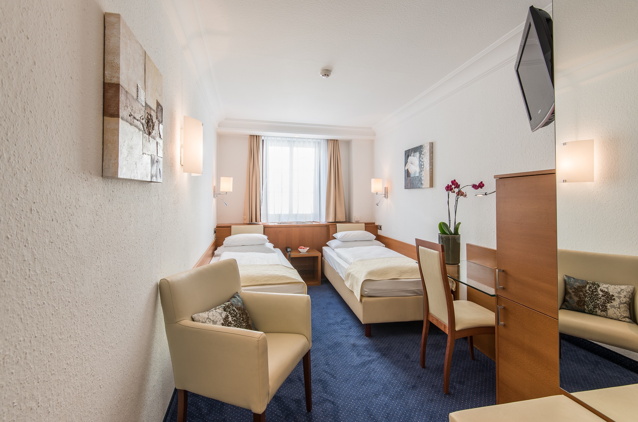 Double or Twin Standard