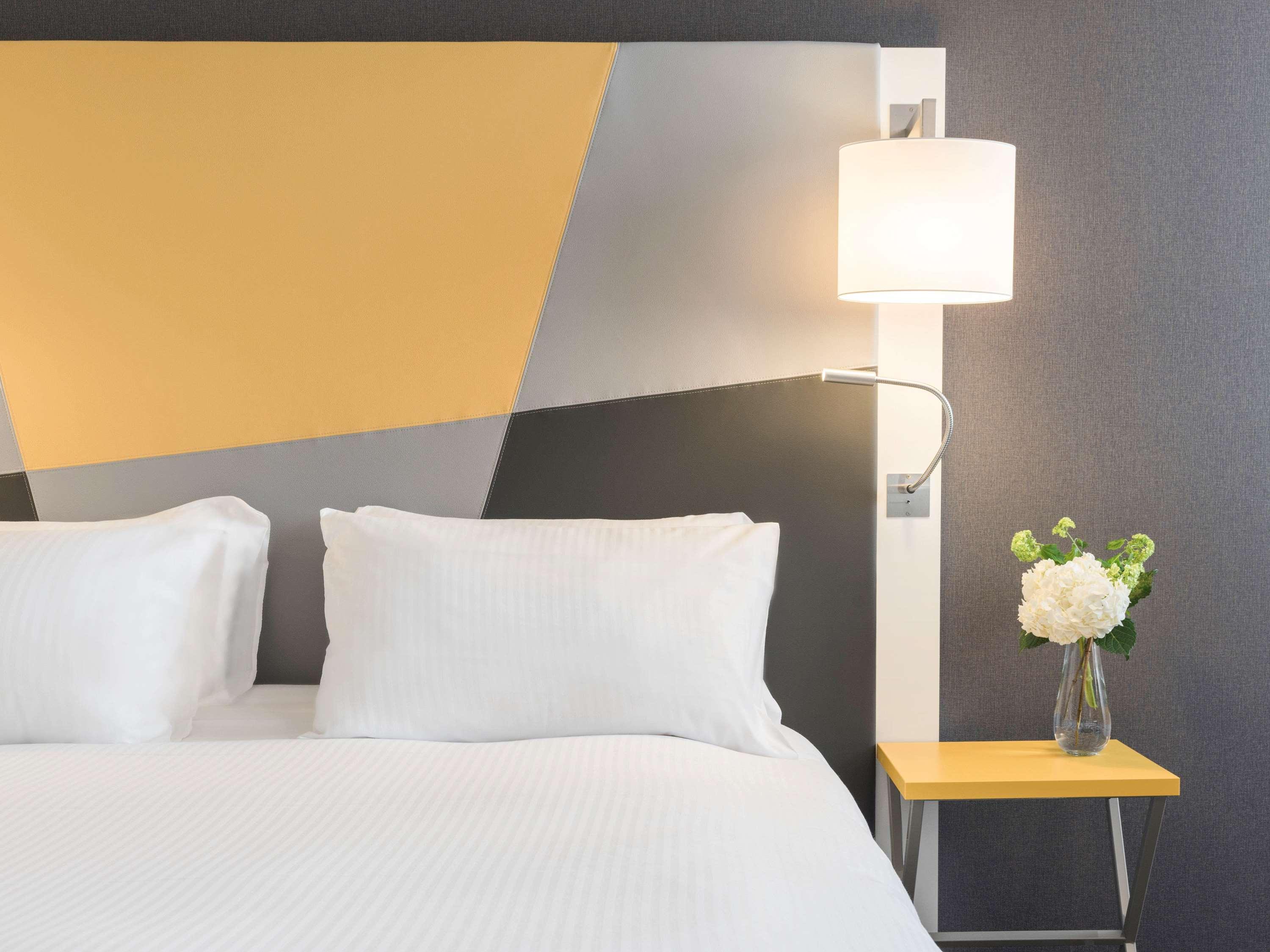 Double Classic Queen Bed