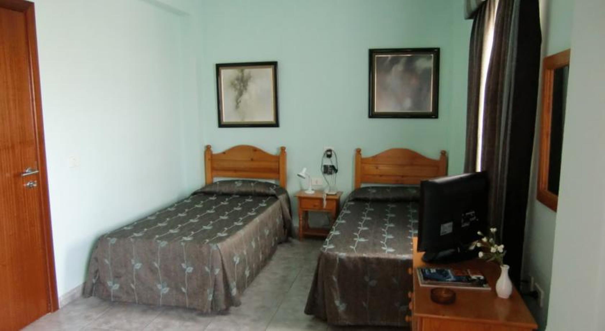 Double or Twin Standard