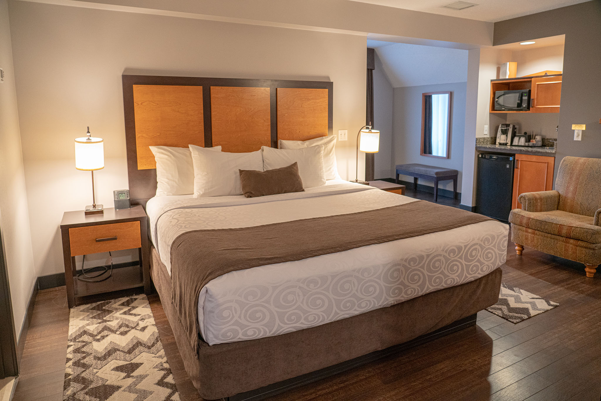 Suite Deluxe King Bed