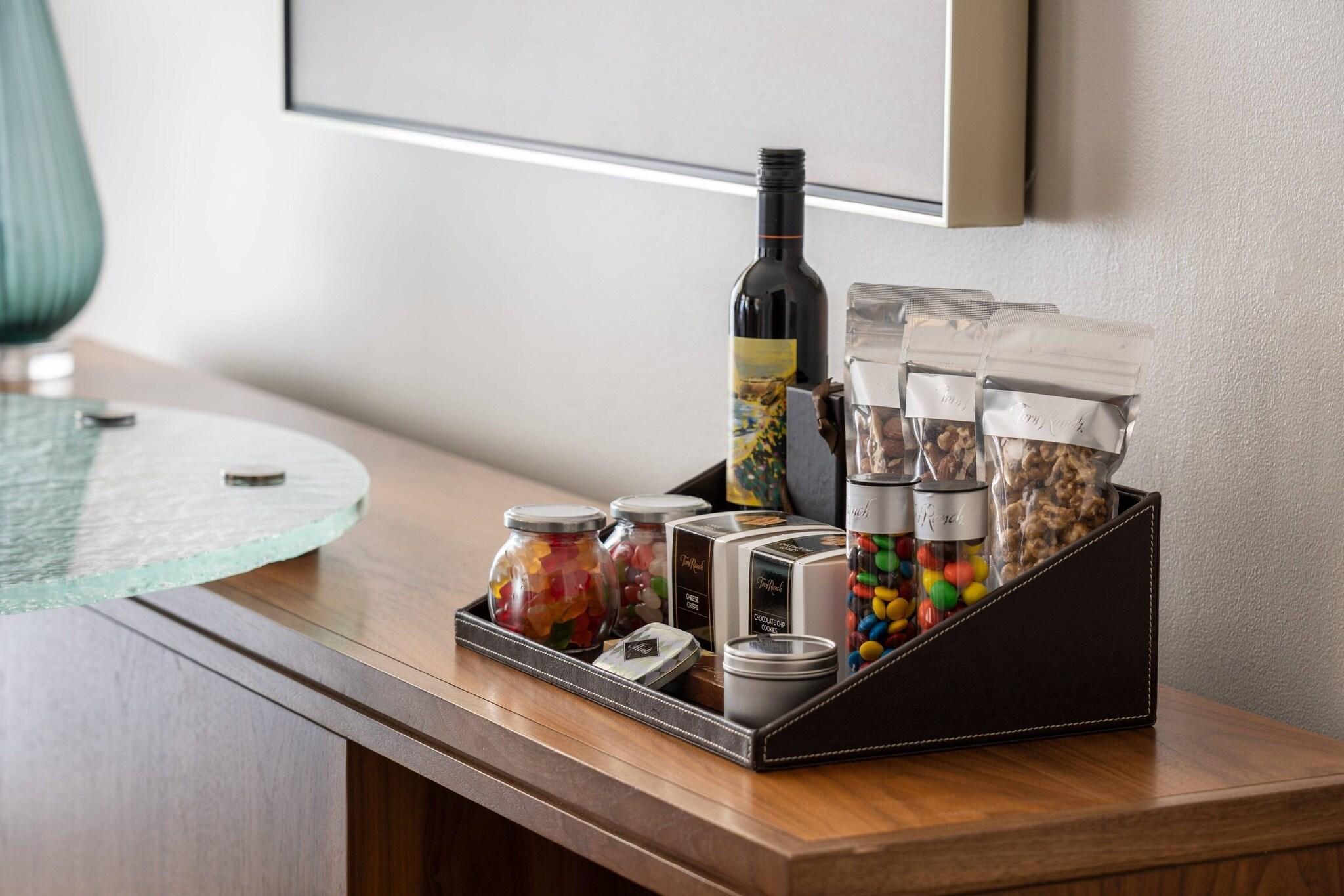 Suite Club with Views