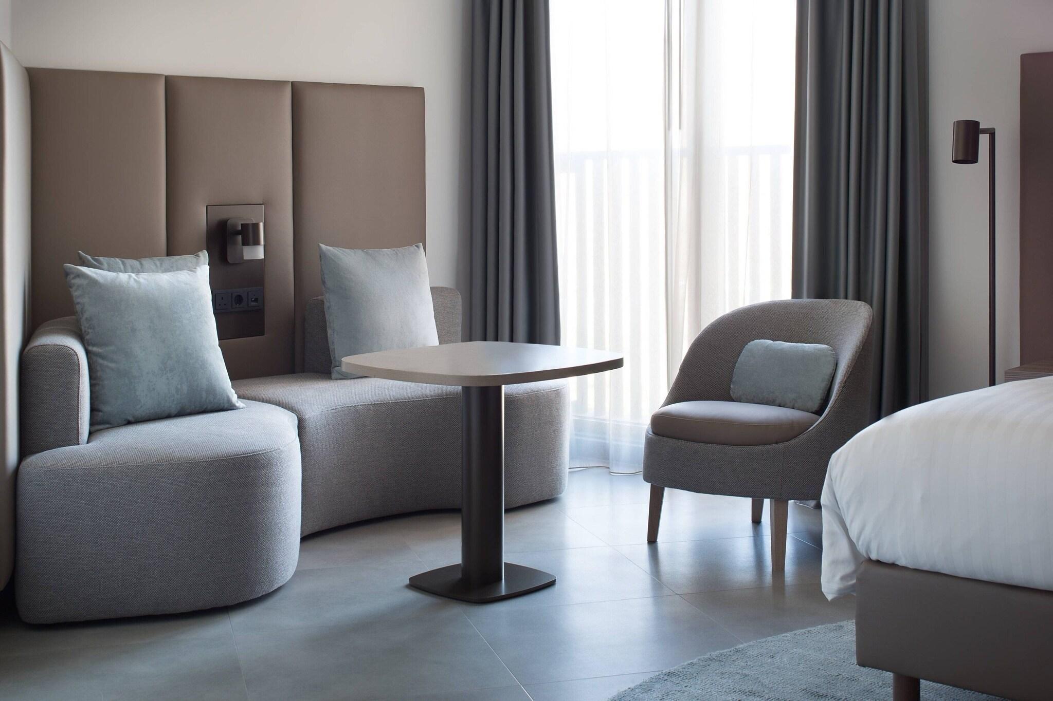 Junior Suite King Size Bed