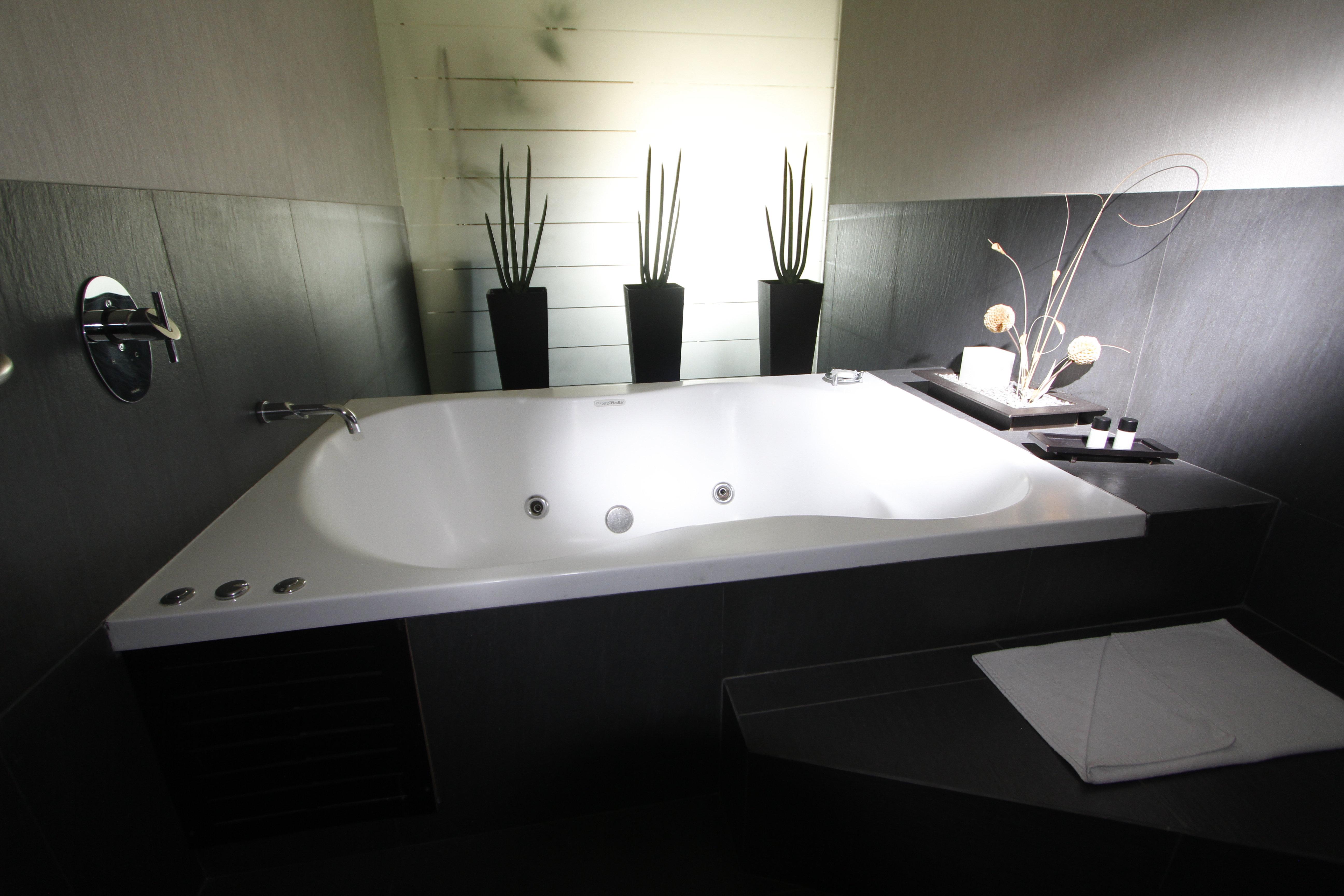 Junior Suite King Size Bed